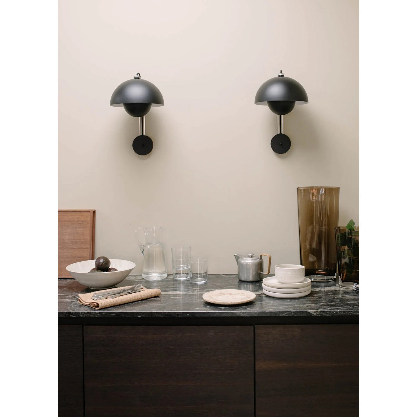 VP9 Wandlamp — Dubbele Koepel Stijlicoon in 13 Kleuren — Dimbaar E26/E27 — Voor Slaapkamer, Gang, Leeshoek | Sansoti