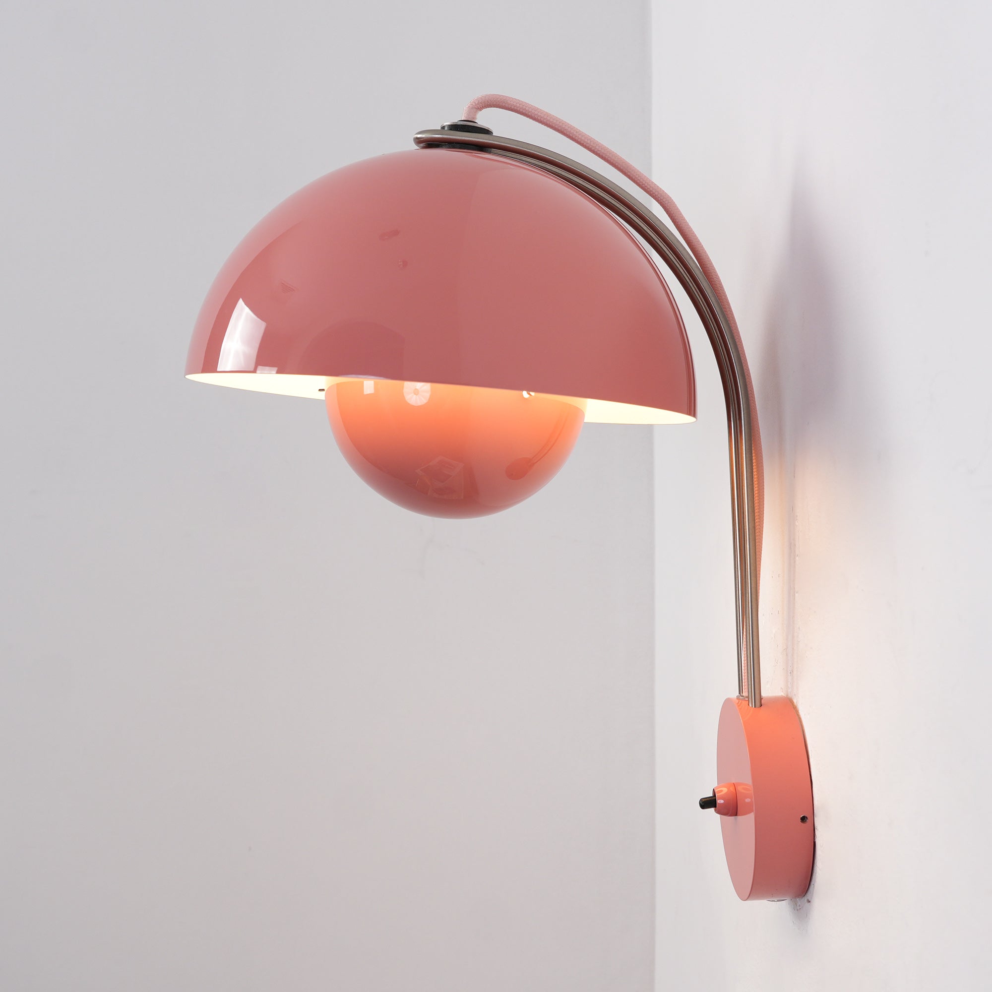VP9 Wandlamp — Dubbele Koepel Stijlicoon in 13 Kleuren — Dimbaar E26/E27 — Voor Slaapkamer, Gang, Leeshoek | Sansoti