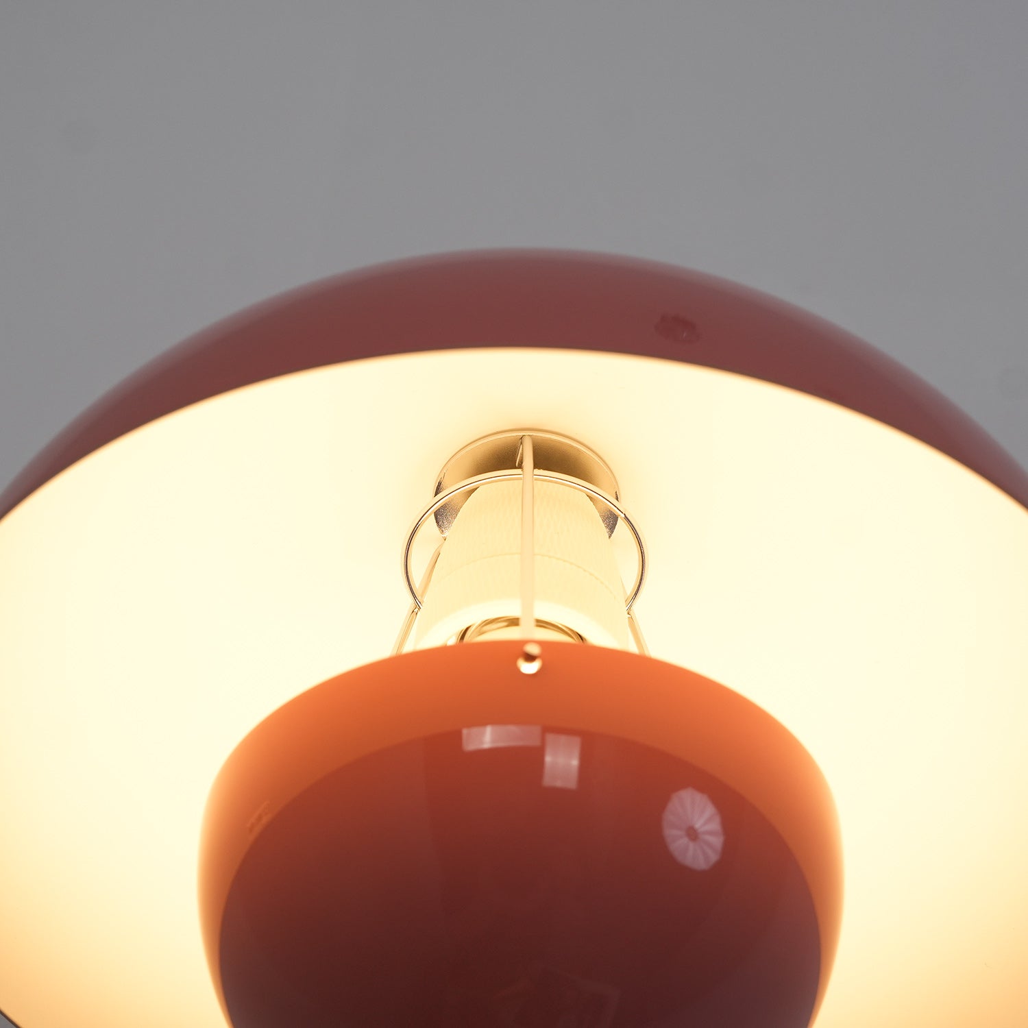 VP9 Wandlamp — Dubbele Koepel Stijlicoon in 13 Kleuren — Dimbaar E26/E27 — Voor Slaapkamer, Gang, Leeshoek | Sansoti