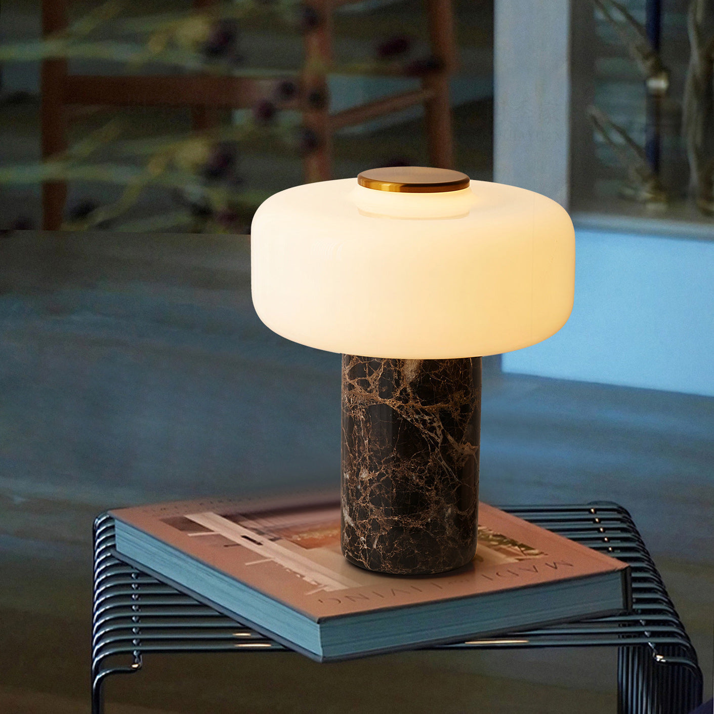 Oplaadbare Marmeren Tafellamp met Opaalglaskapje – Dimbaar Draadloos Sfeerlicht met Natuursteen Basis voor Woonkamer Slaapkamer Luxe Interieur | Sansoti