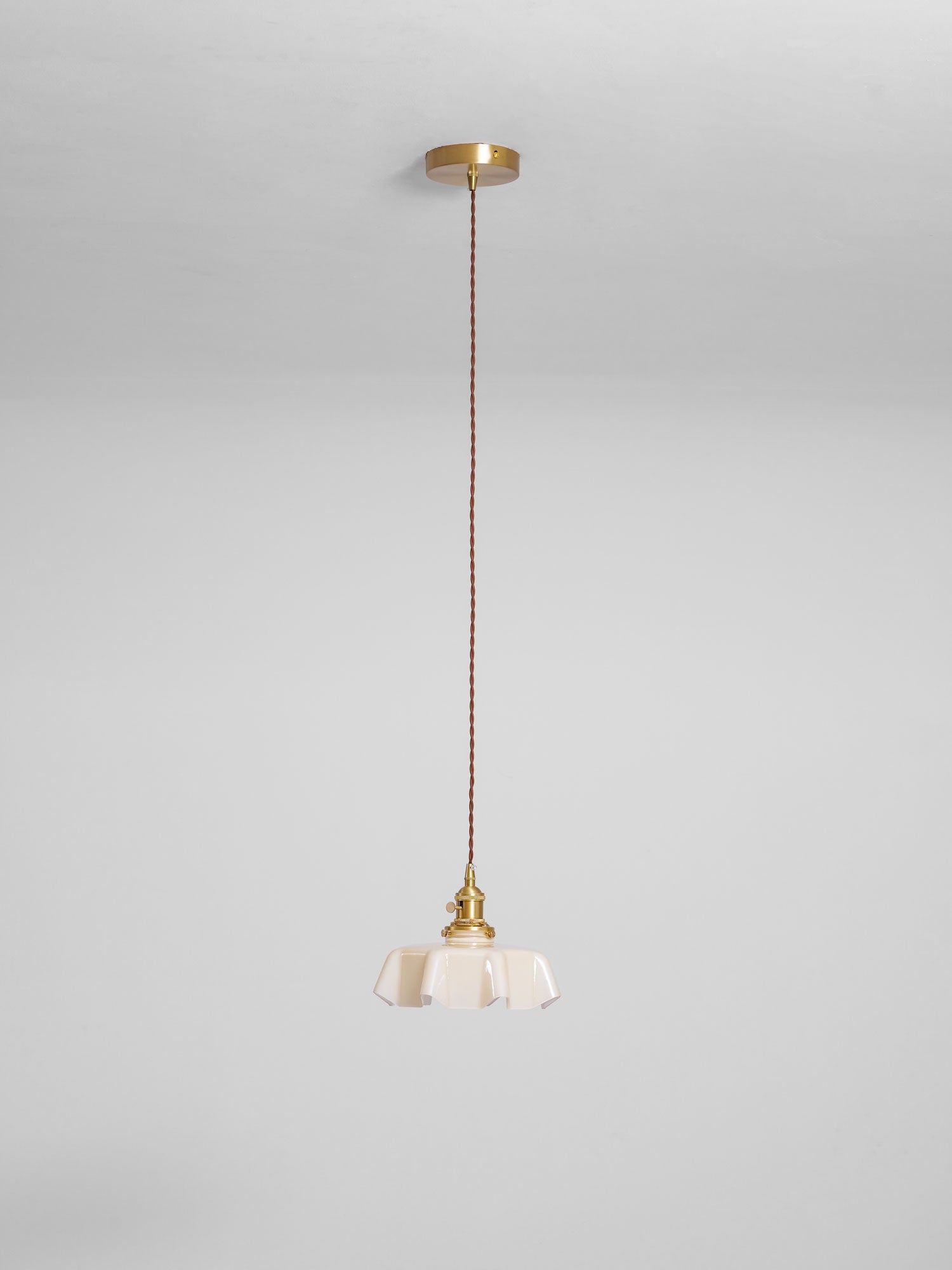 Geplooide Glazen Hanglamp met Messing Armatuur — Vintage Franse Stijl in Wit, Beige, Roze of Blauw — Verstelbare Kabel 150 cm | Sansoti