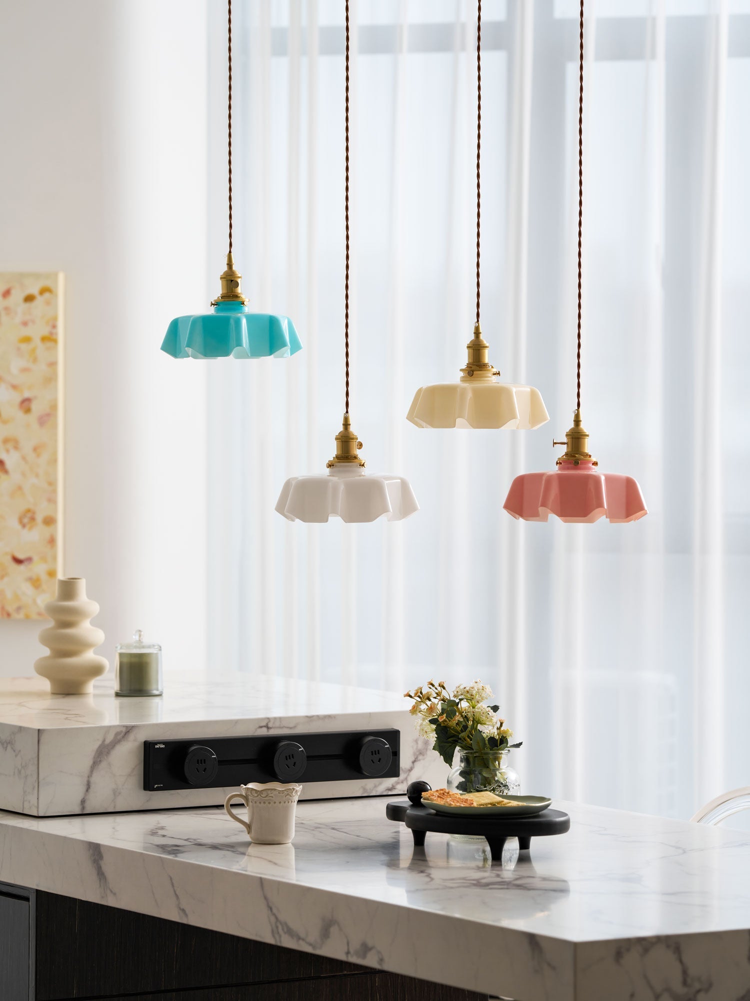 Geplooide Glazen Hanglamp met Messing Armatuur — Vintage Franse Stijl in Wit, Beige, Roze of Blauw — Verstelbare Kabel 150 cm | Sansoti