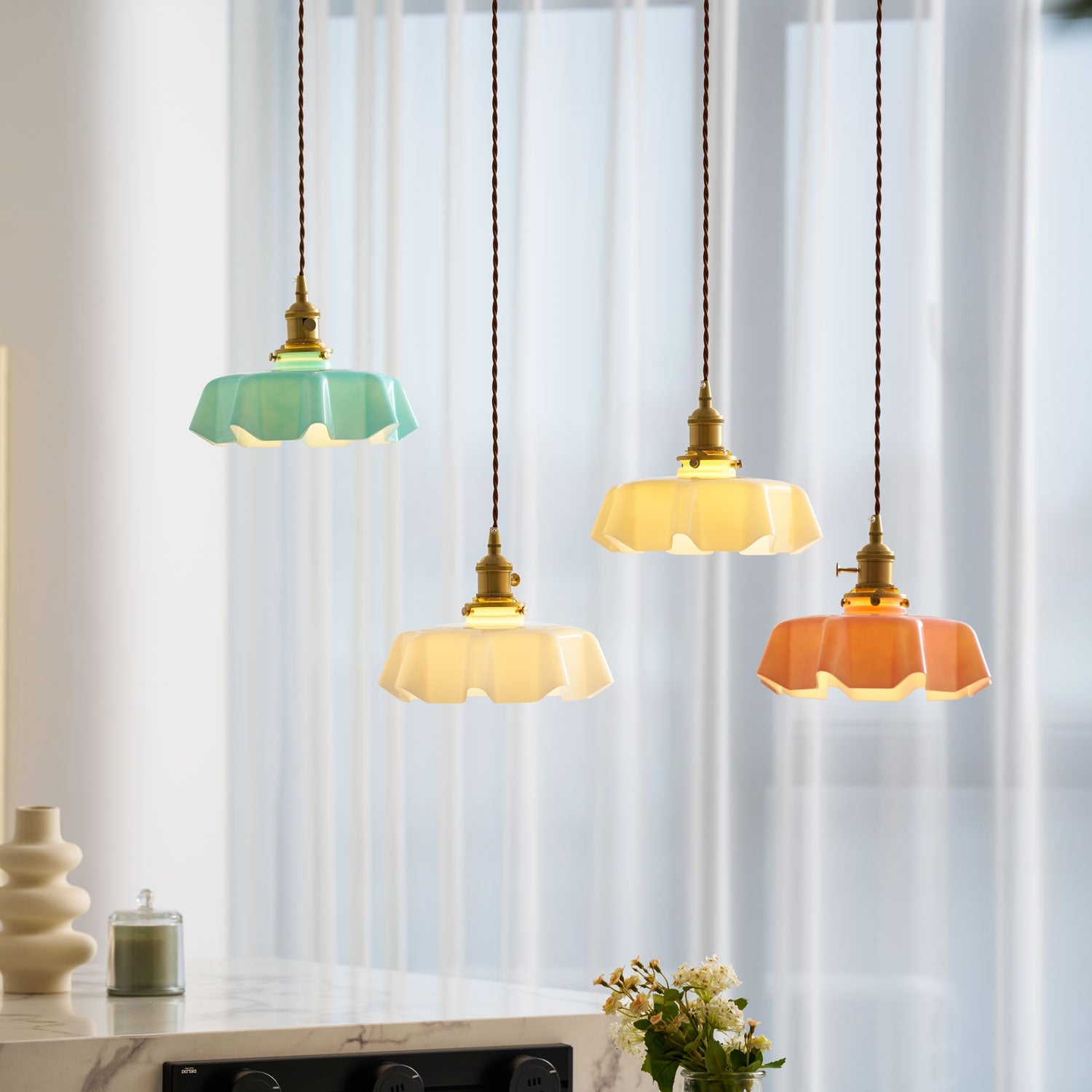 Geplooide Glazen Hanglamp met Messing Armatuur — Vintage Franse Stijl in Wit, Beige, Roze of Blauw — Verstelbare Kabel 150 cm | Sansoti