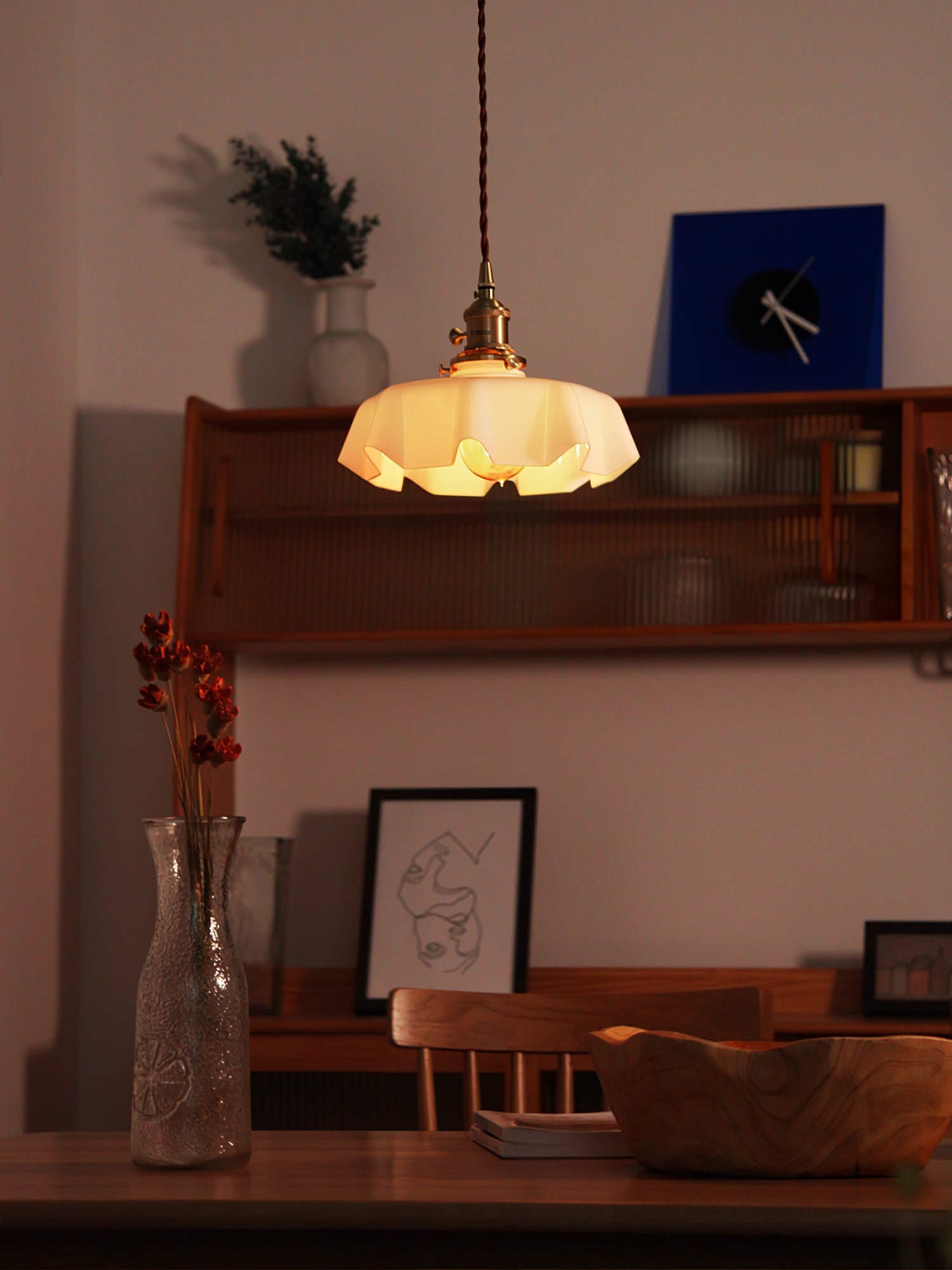 Geplooide Glazen Hanglamp met Messing Armatuur — Vintage Franse Stijl in Wit, Beige, Roze of Blauw — Verstelbare Kabel 150 cm | Sansoti