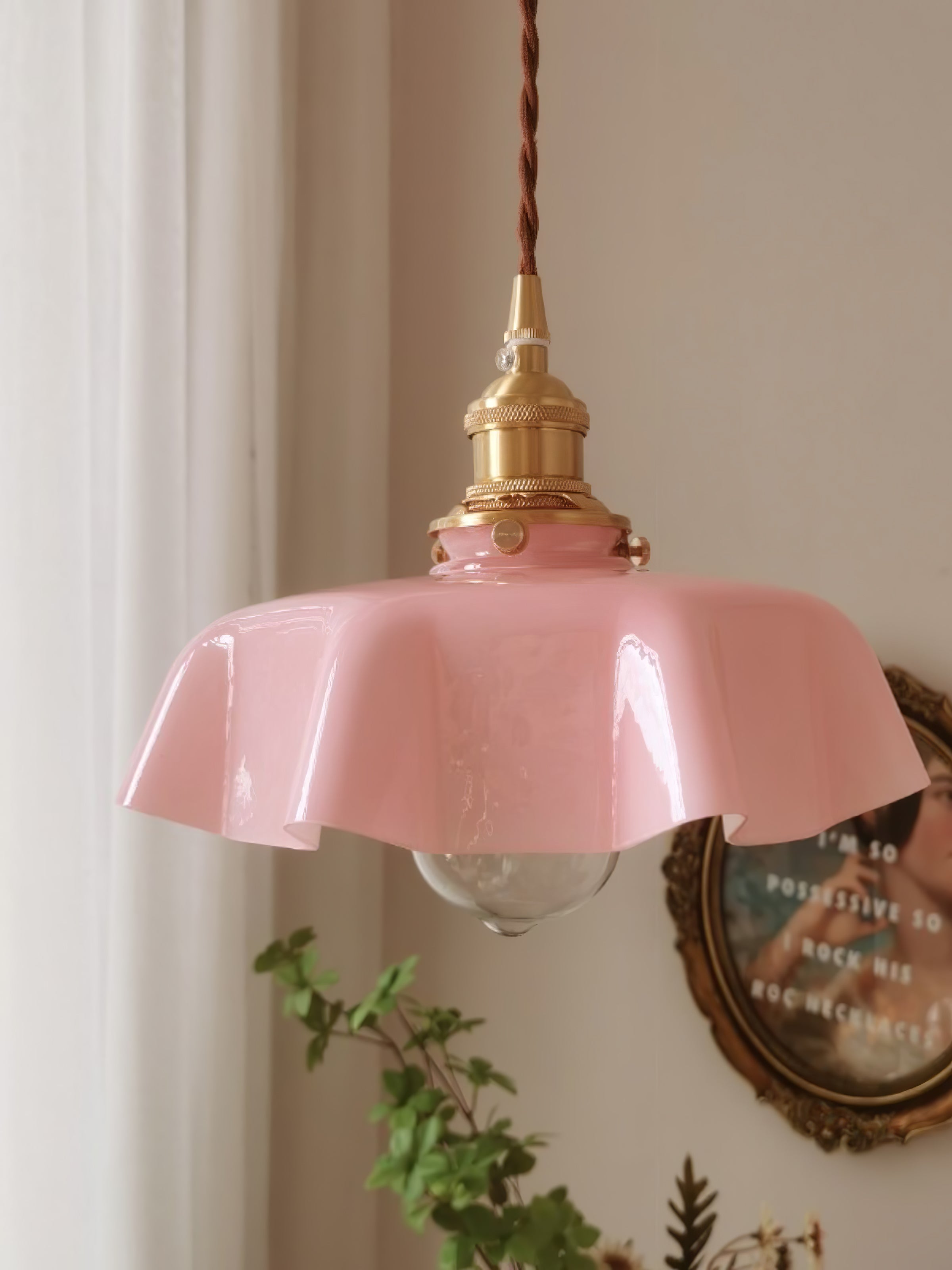 Geplooide Glazen Hanglamp met Messing Armatuur — Vintage Franse Stijl in Wit, Beige, Roze of Blauw — Verstelbare Kabel 150 cm | Sansoti