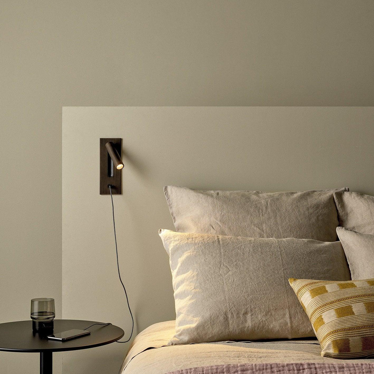 Applique murale de chambre à coucher LED à bras articulé, liseuse à intensité variable et réglable avec interrupteur, aluminium, bronze et noir, lampe de chevet | Sansoti