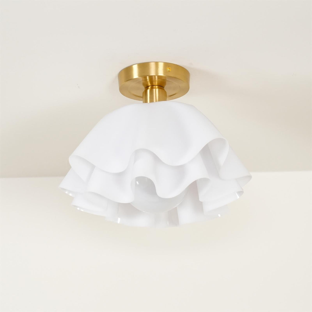 Ceiling Light, Flower-Shaped Modern Pleated Design, Metal and Acrylic, Living Room and Dining Room Lighting, E26 E27 Socket | Sansoti