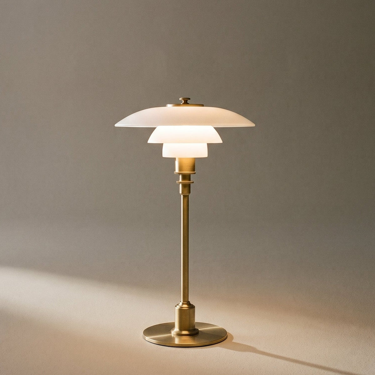 Lampe de table avec trois abat-jour en verre, dimmable, E27 LED, lampe de lecture et de chevet pour chambre, style scandinave | Sansoti