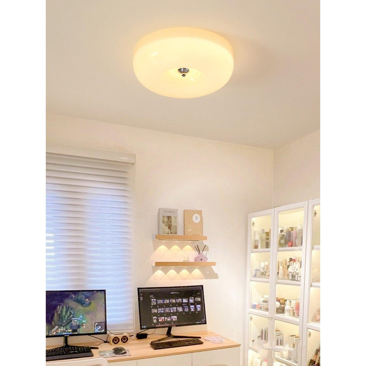 Plafonnier en verre avec éclairage LED intégré pour un intérieur moderne de salon, de chambre et d’entrée | Sansoti
