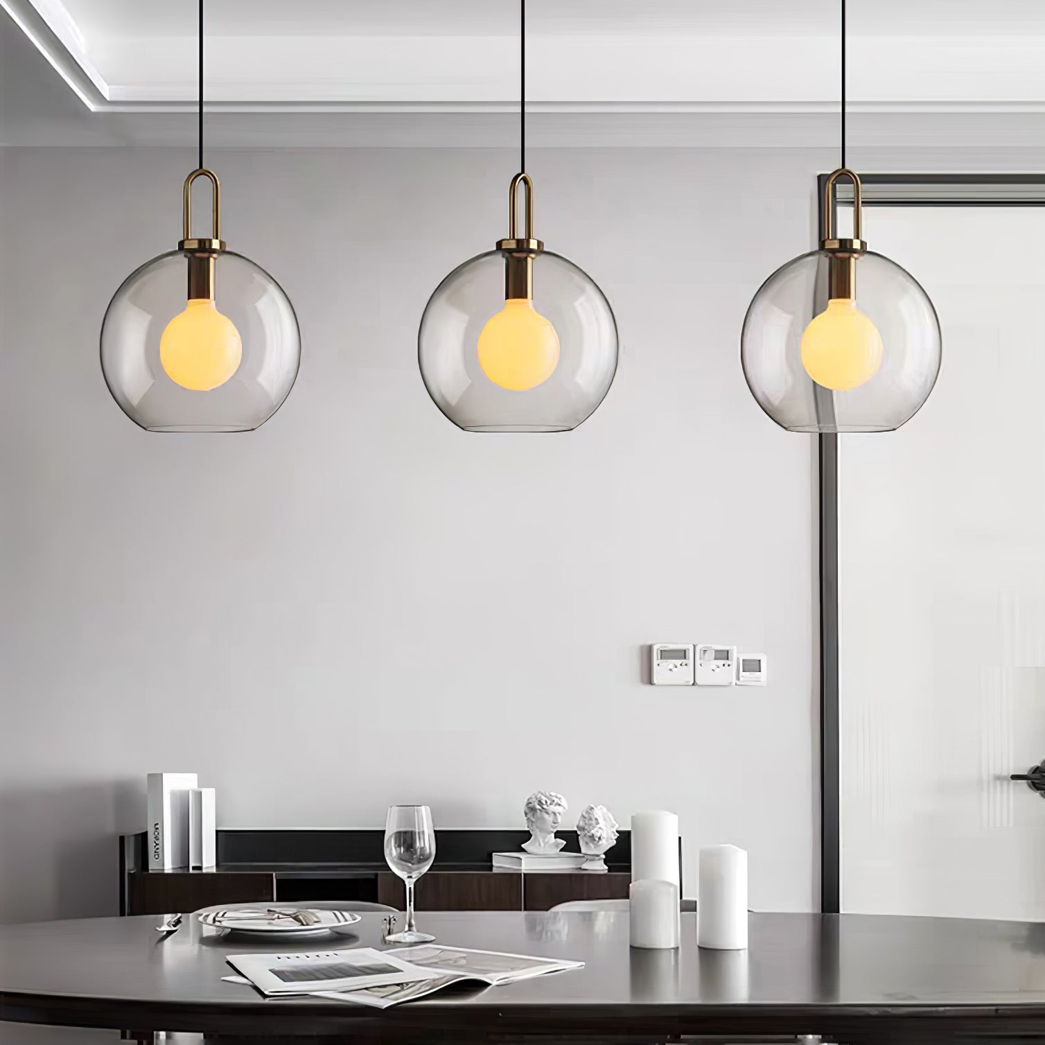 Glazen Hanglamp met Koperen Afwerking – Capsule & Sphere Vormen | Sansoti