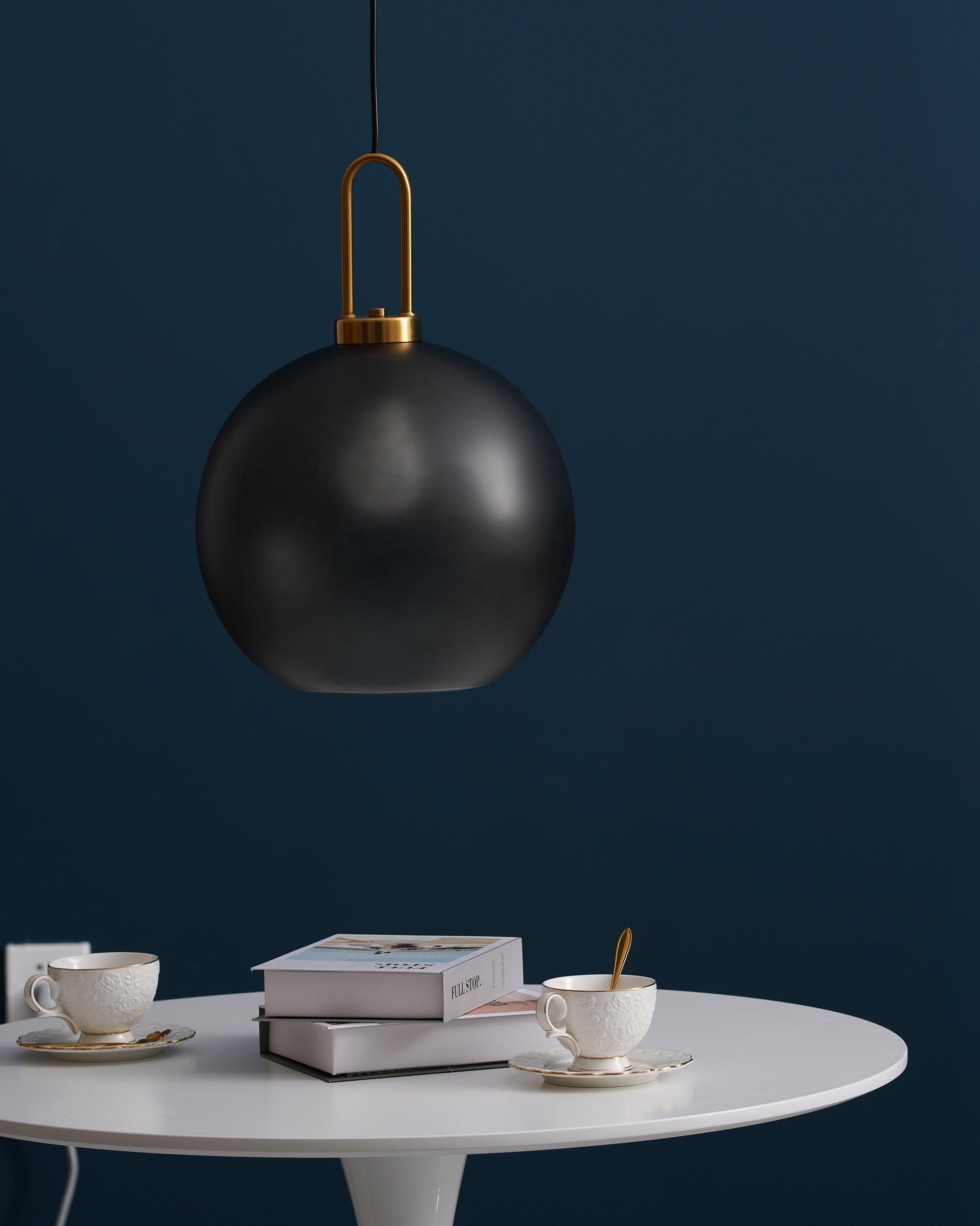 Glazen Hanglamp met Koperen Afwerking – Capsule & Sphere Vormen | Sansoti