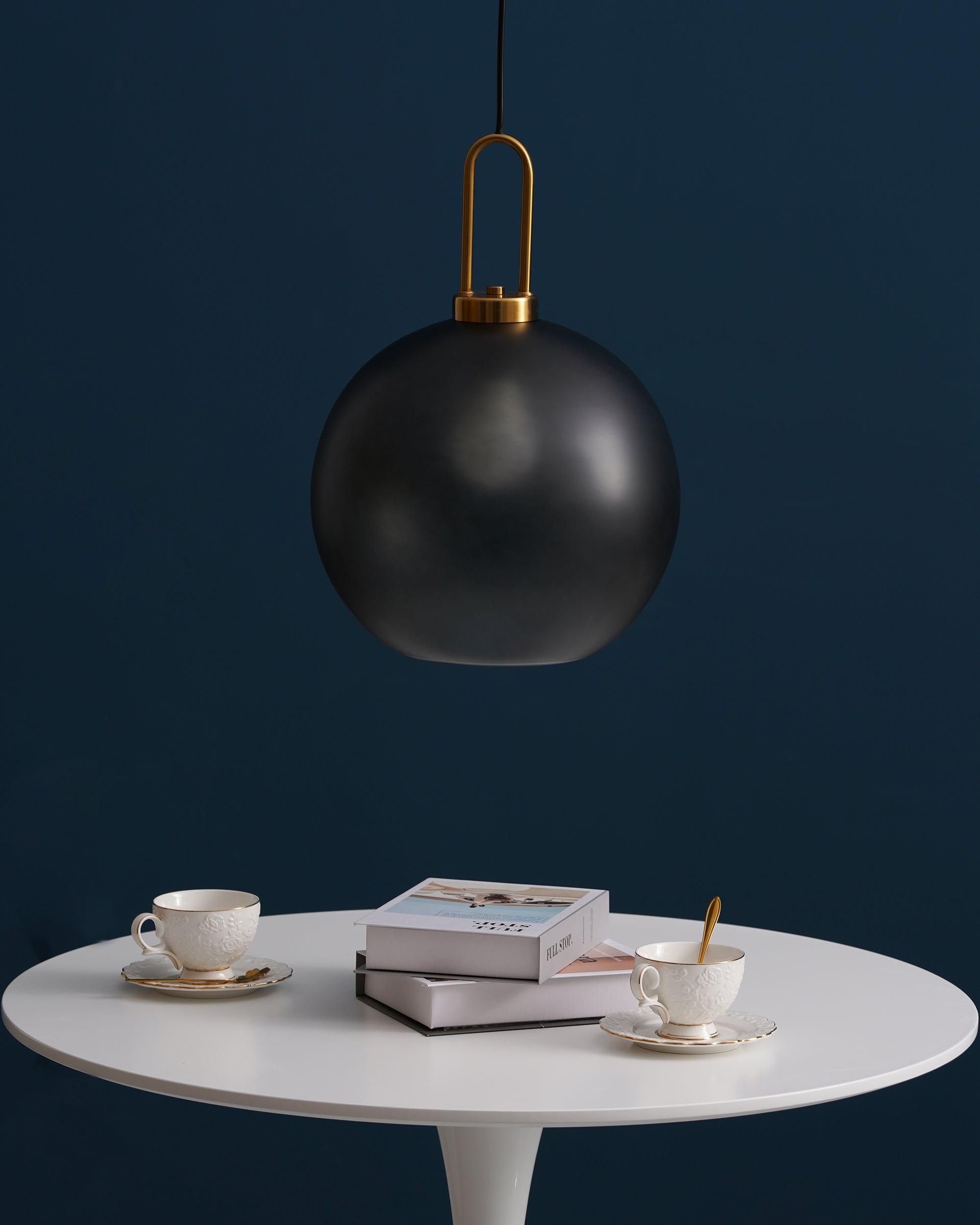 Glazen Hanglamp met Koperen Afwerking – Capsule & Sphere Vormen | Sansoti