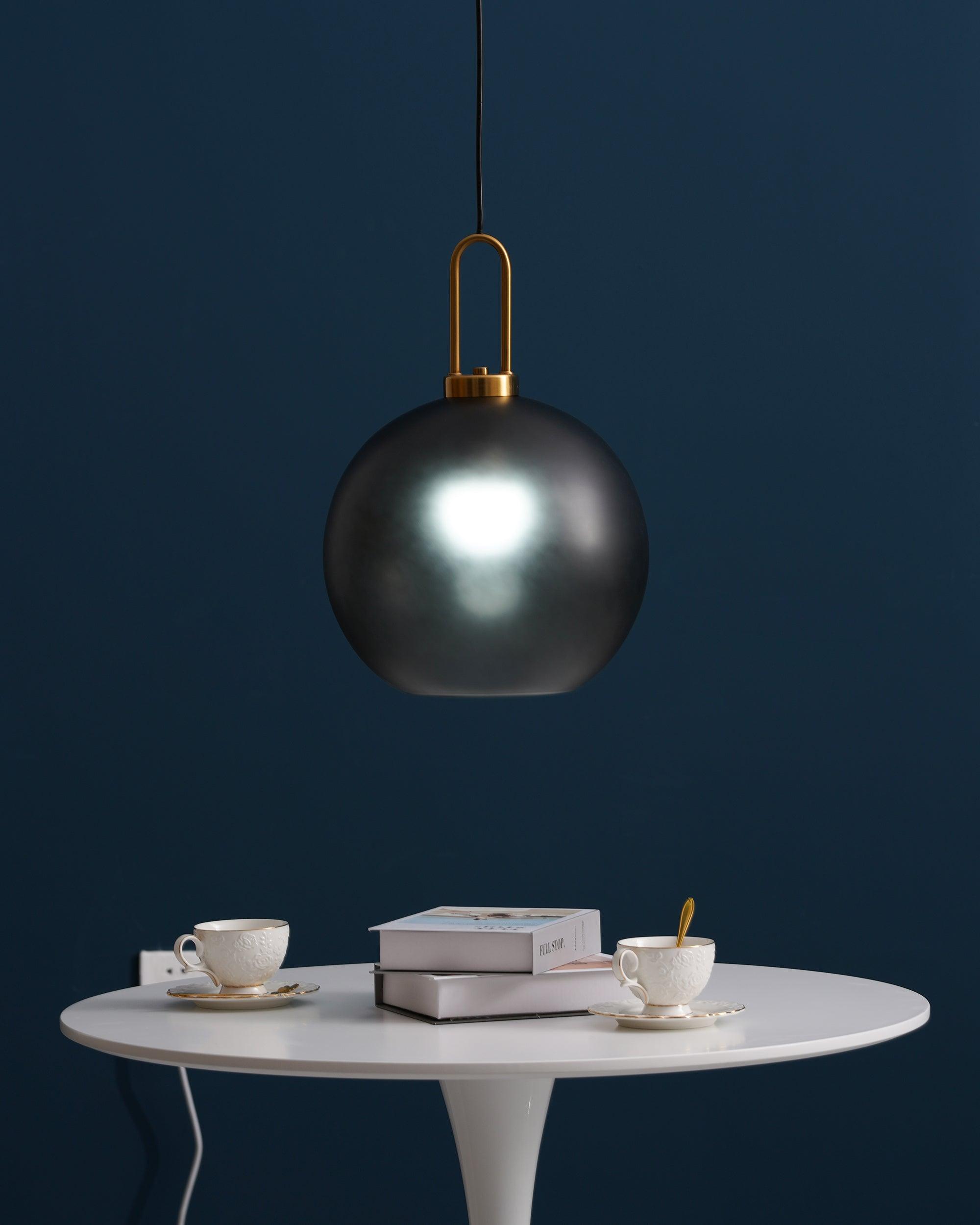Glazen Hanglamp met Koperen Afwerking – Capsule & Sphere Vormen | Sansoti
