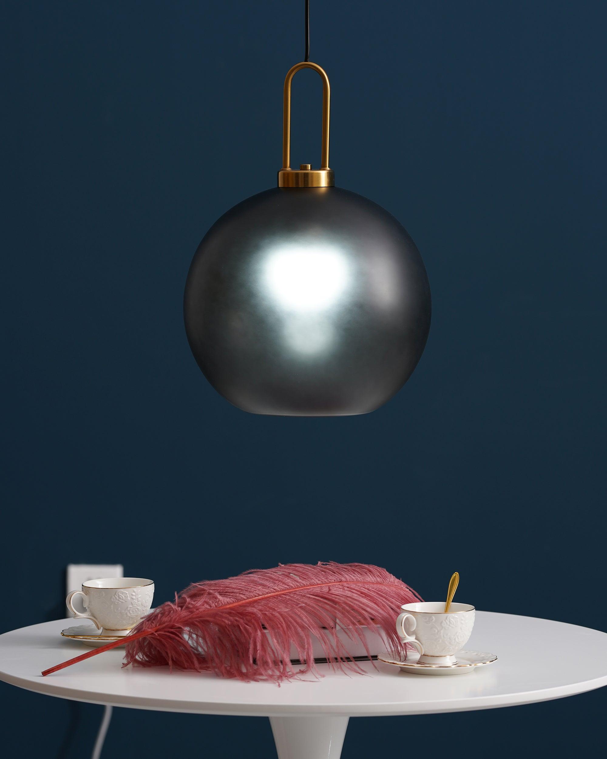 Glazen Hanglamp met Koperen Afwerking – Capsule & Sphere Vormen | Sansoti