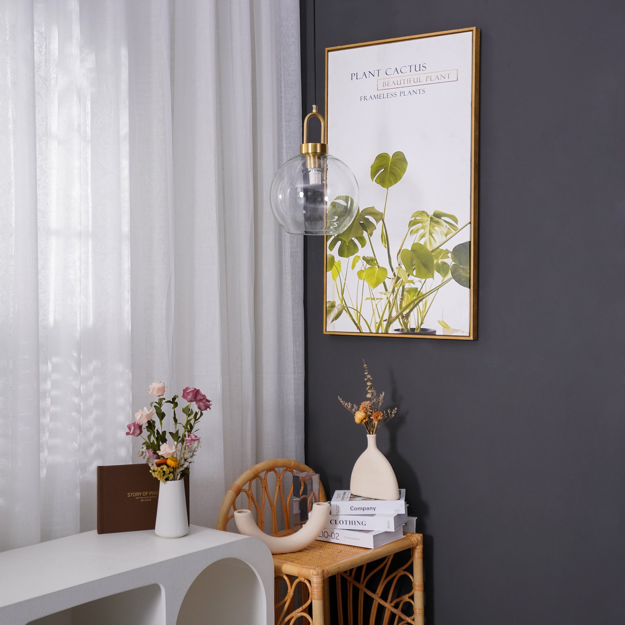 Glazen Hanglamp met Koperen Afwerking – Capsule & Sphere Vormen | Sansoti