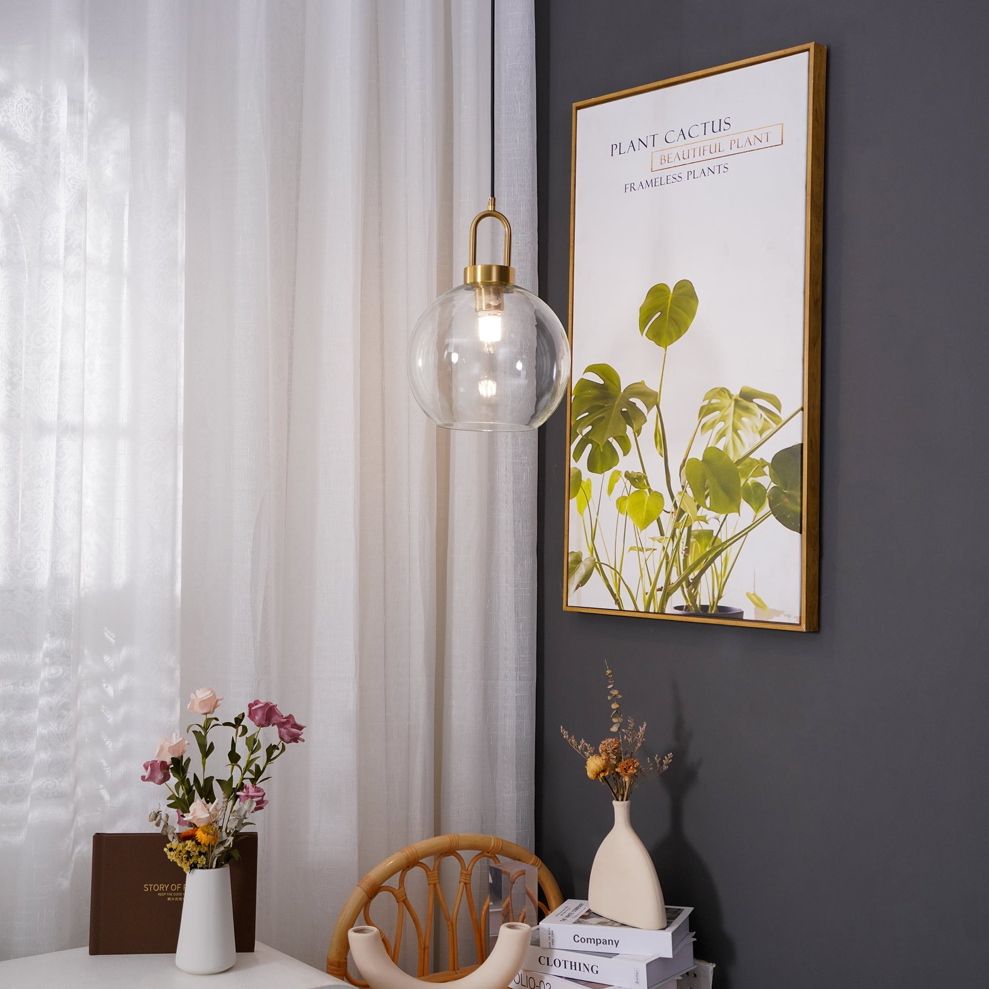 Glazen Hanglamp met Koperen Afwerking – Capsule & Sphere Vormen | Sansoti