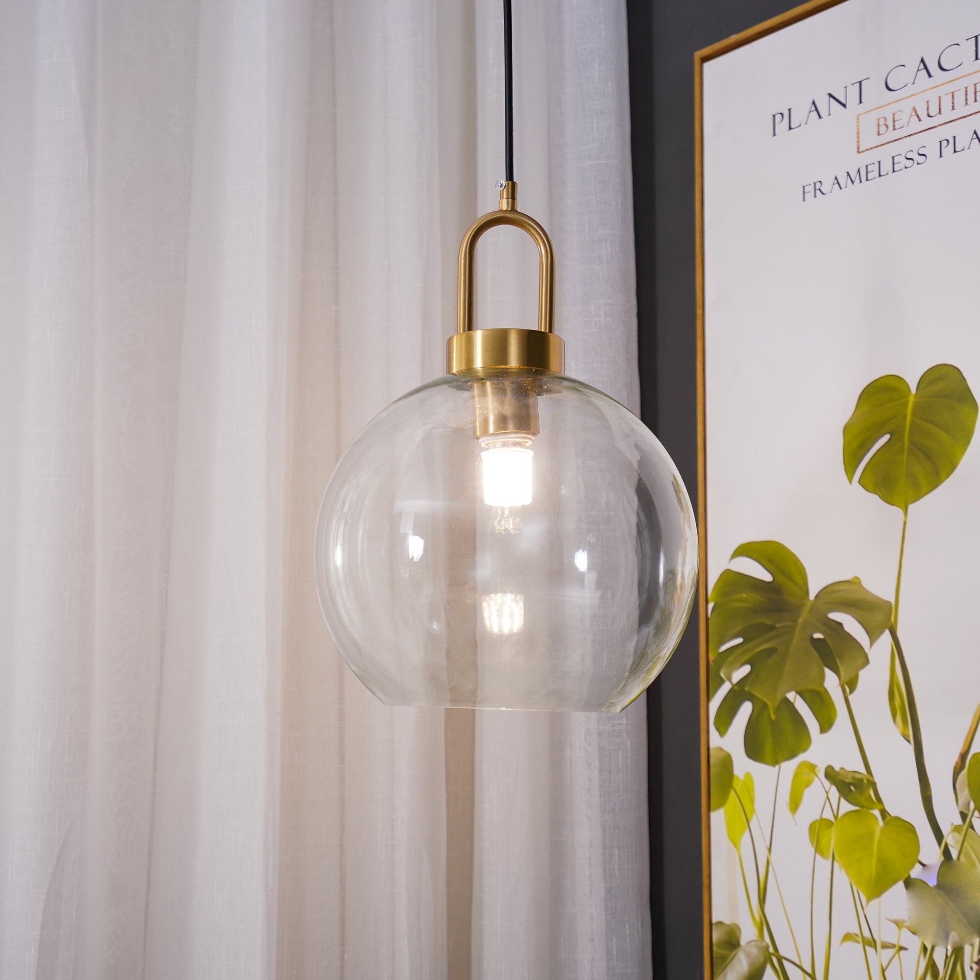 Glazen Hanglamp met Koperen Afwerking – Capsule & Sphere Vormen | Sansoti