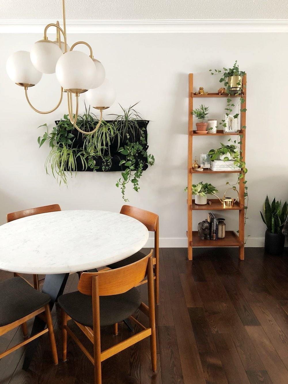 Zwanenhals Kroonluchter Ø76 cm – 8-Lichts Hanglamp met Glazen Bollen Goud/Zwart | Sansoti