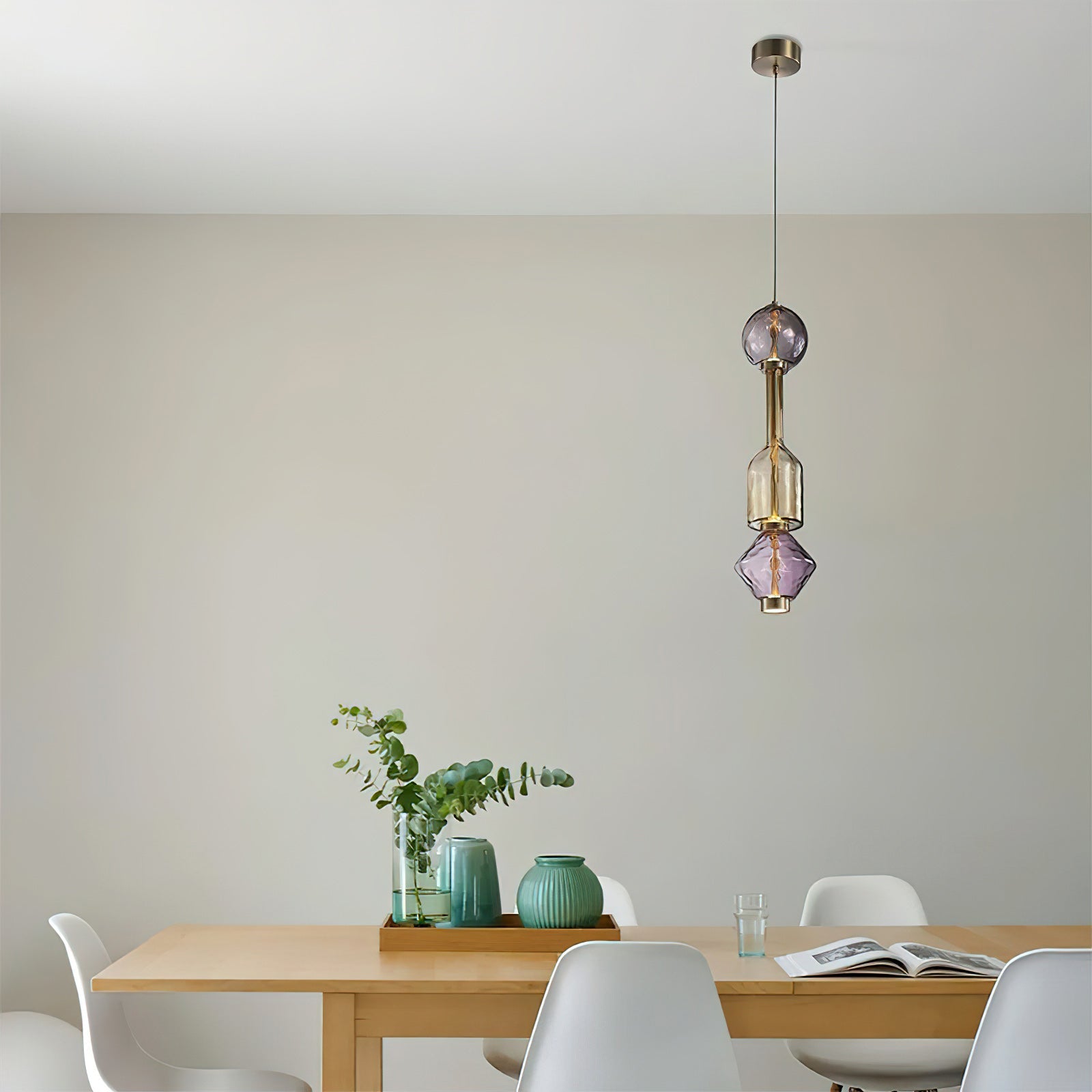 Hanglamp met Gekleurde Glazen Bol – Modern Design voor Eetkamer en Keuken | Sansoti