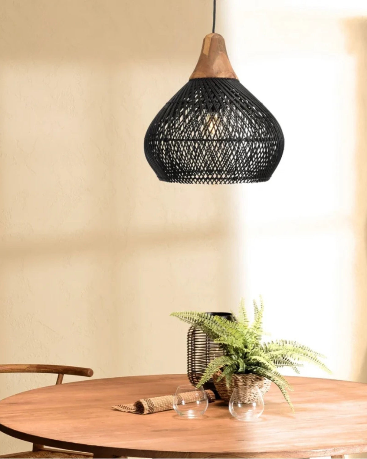 Handgewebte Rattan Pendelleuchte im Boho-Stil – natürliche Deckenlampe für Esszimmer und Wohnzimmer mit warmer Lichtabgabe | Restfield