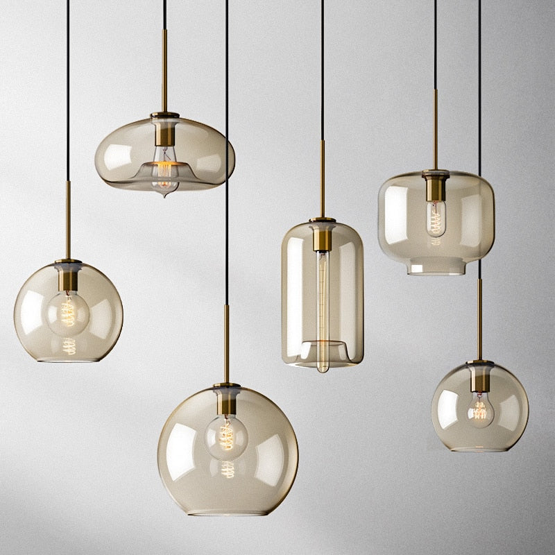 Glazen Hanglamp met Cognackleurige Kap – Stijlvolle Eetkamerverlichting in Verschillende Vormen | Sansoti