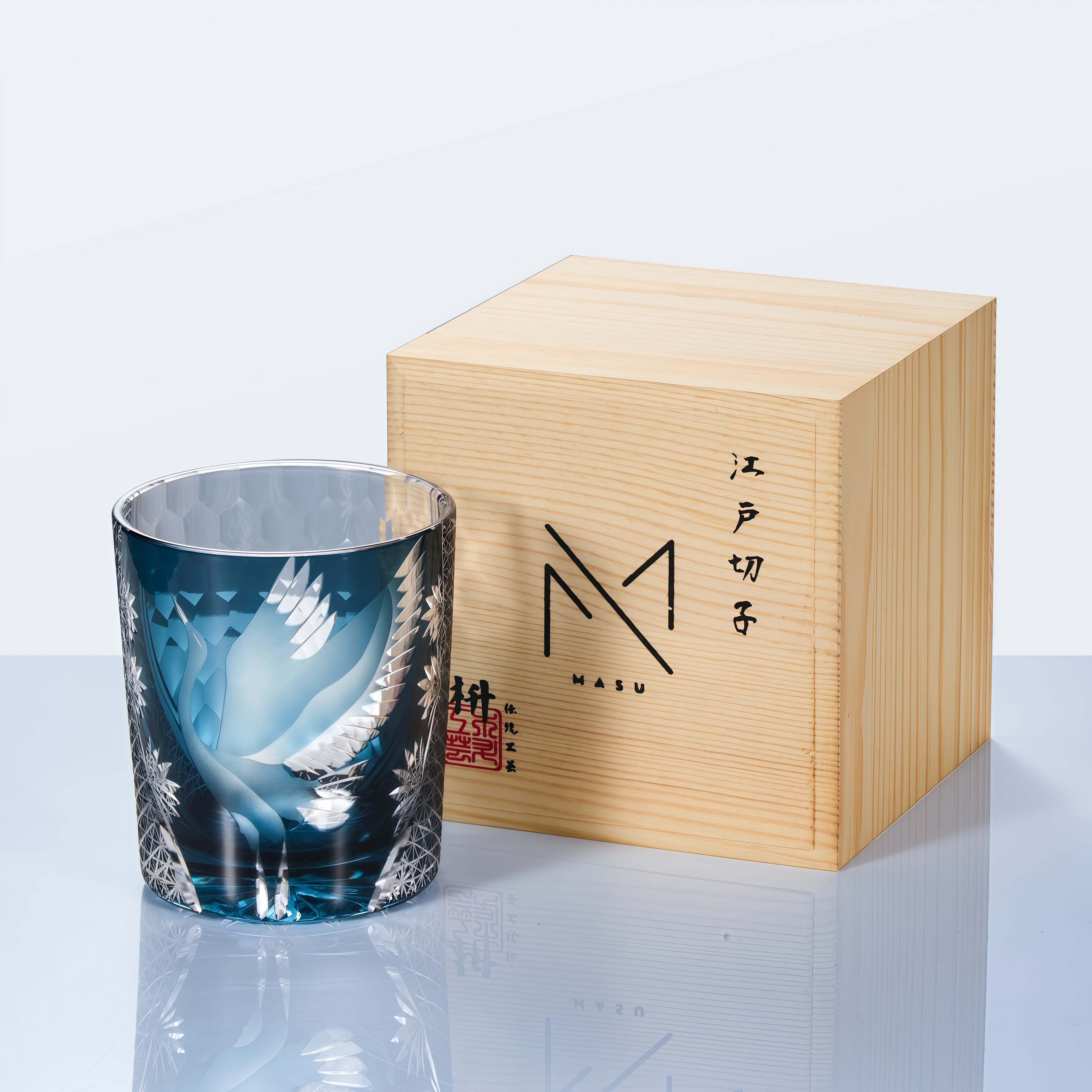 Japans Whiskyglas met Kraanmotief en Houten Presentatiebox – Handgeslepen Kristal voor Whiskyliefhebbers | Sansoti