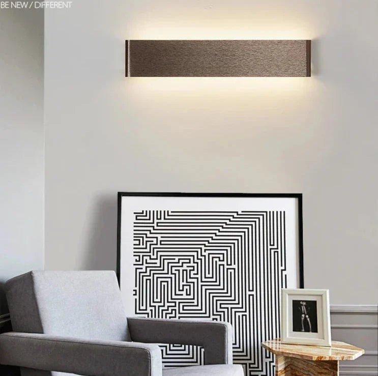 Ultra-dunne design wandlamp APHRODITE — moderne aluminium LED-wandverlichting met acryl kap | Sansoti