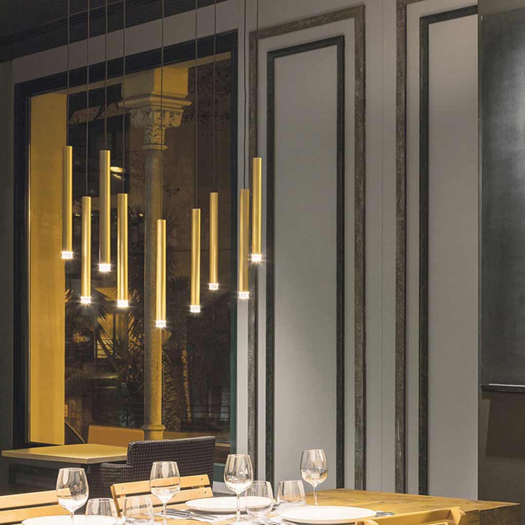 Goldene Pendelleuchte mit schlanker LED-Röhre, verstellbar, 3 Lichttemperaturen, modernes minimalistisches Design aus Aluminium | Sansoti