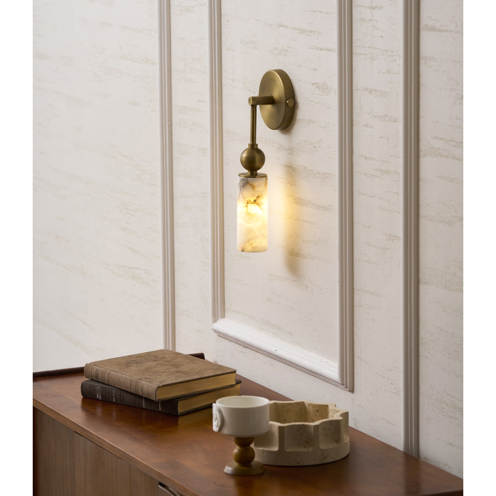Vintage Wandleuchte mit Vogel aus Messing und Alabaster – Design-Wandlampe für Schlafzimmer, Flur und Wohnzimmer mit E14 Fassung | Restfield
