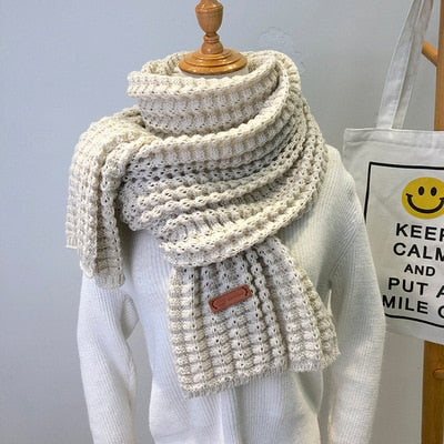 Handwoven Wool Scarf for Women Oversized 175cm Premium Winter Accessory Warm Elegant Soft Comfortable | Sansoti