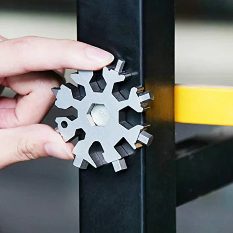 18-in-1 Sneeuwvlok Multitool in Compacte Sleutelhangerformaat met Moersleutels, Schroevendraaiers en Flesopener | Sansoti
