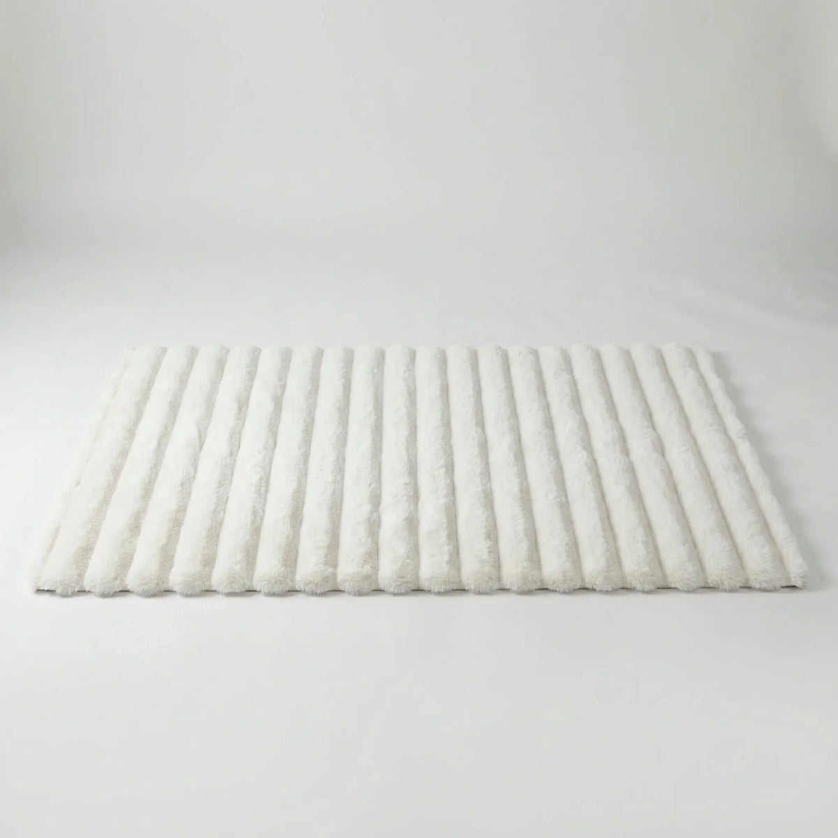 High-Pile Area Rug with Cloud Pattern and Integrated Foam, Non-Slip Backing for Modern Living Room and Bedroom | Sansoti