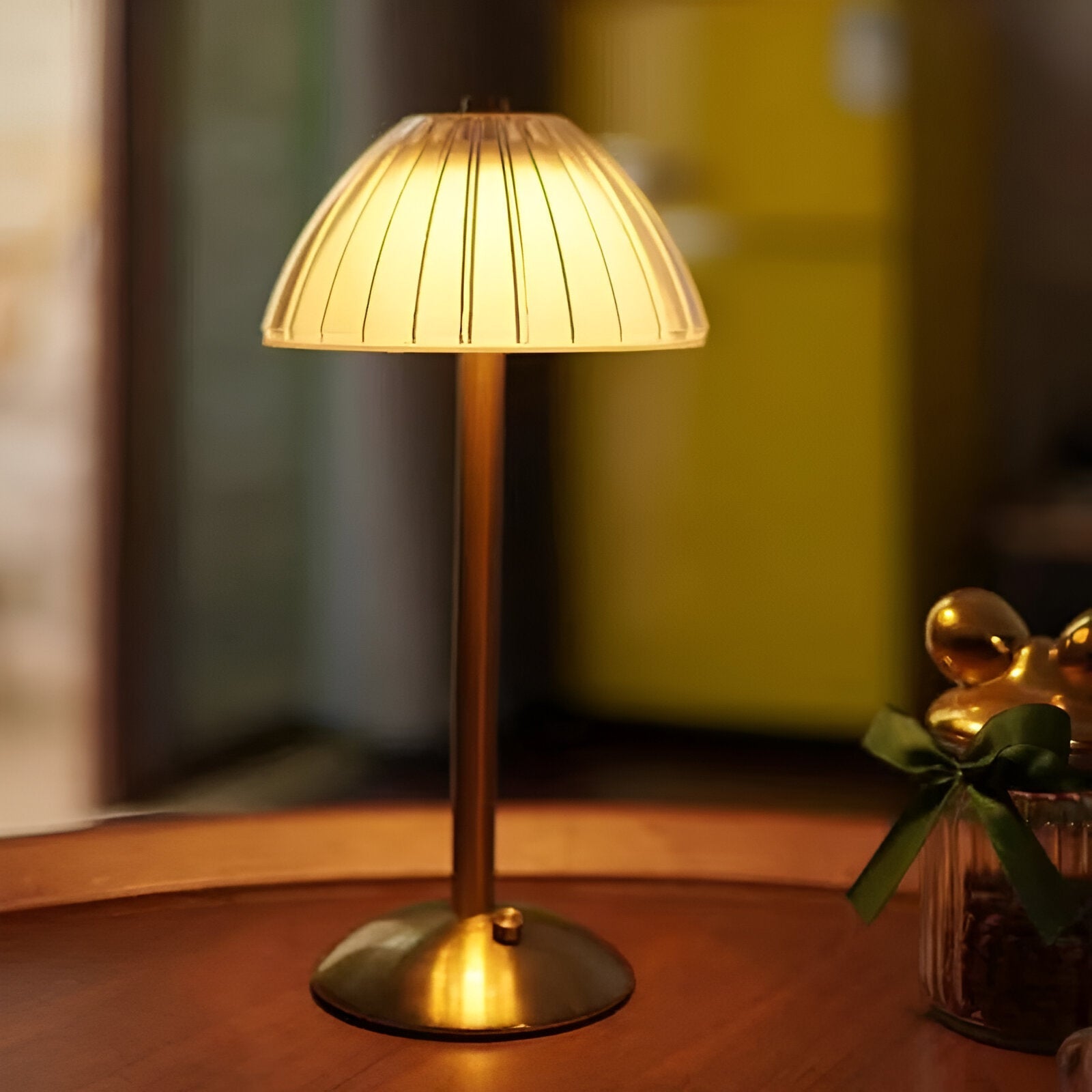 Kabellose Vintage Tischlampe aus Glas – Wiederaufladbare Stimmungsbeleuchtung für Wohn- & Schlafzimmer | Restfield