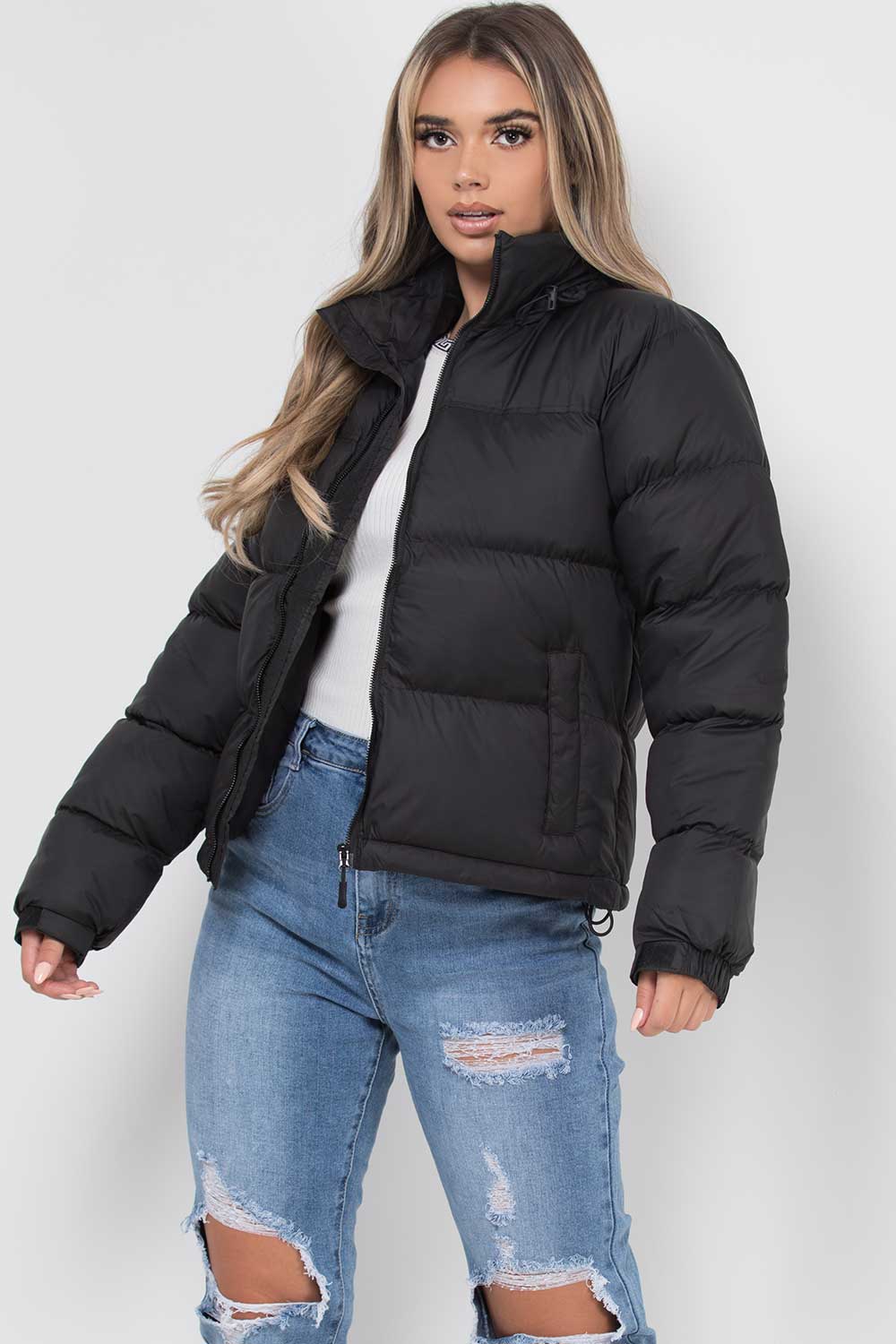 Quilted Women's Jacket with Hood and Zipper - Long Puffer Winter Jacket, Warm and Windproof for Women, Black | Sansoti