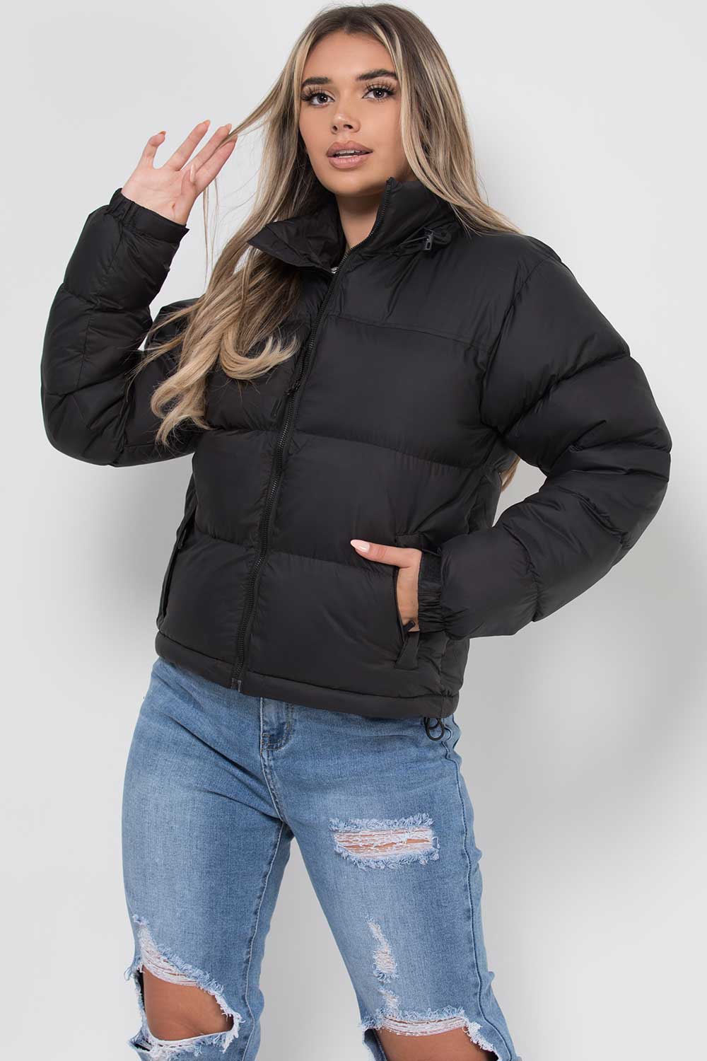 Quilted Women's Jacket with Hood and Zipper - Long Puffer Winter Jacket, Warm and Windproof for Women, Black | Sansoti