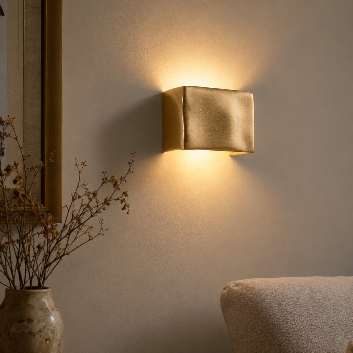 Curved Gold Aluminum Up & Down Wall Lamp, 12W LED Lighting, Indoor and Outdoor, Waterproof, Modern Design, Living Room | Sansoti