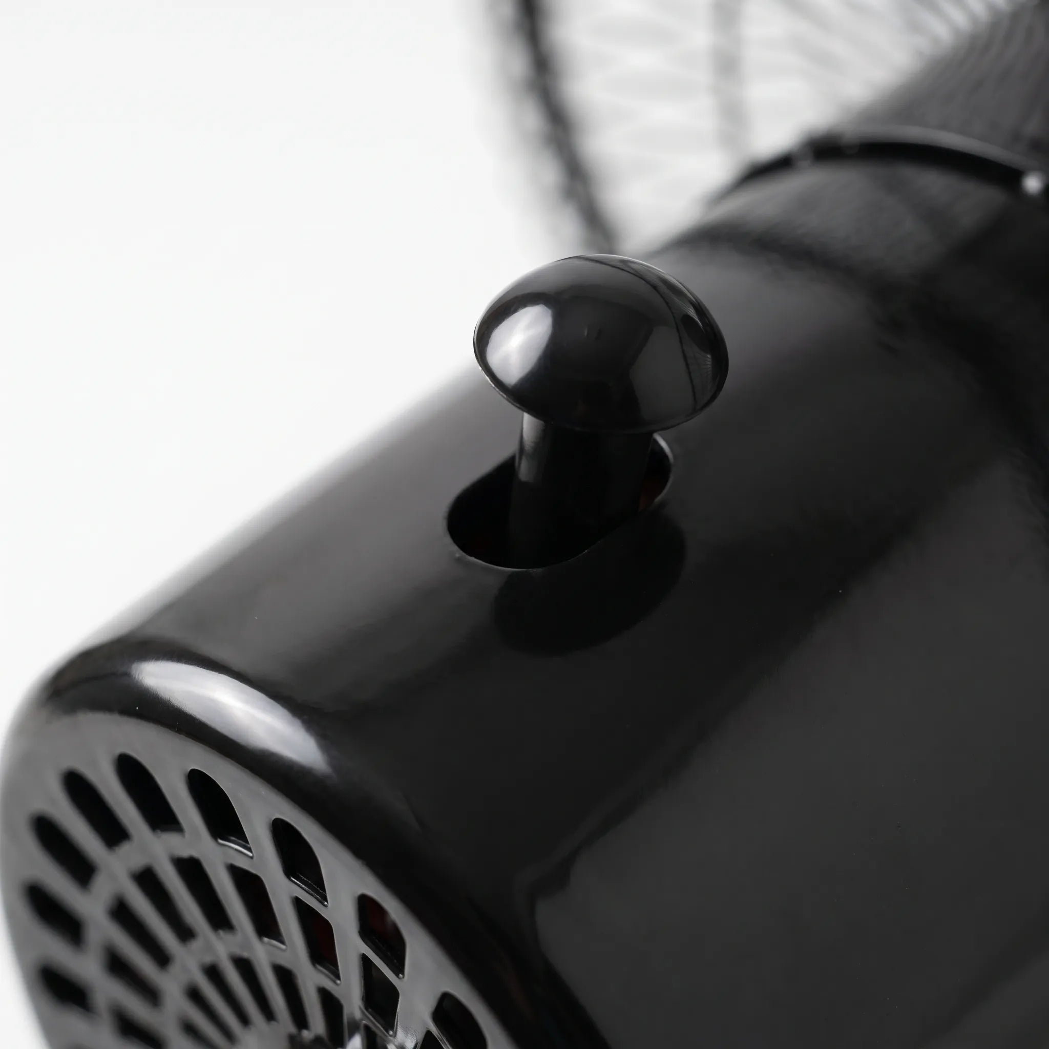 Hoogteverstelbare Staande Ventilator met 3 Snelheden – 45 cm Diameter – 80W – Zwart en Zilver – Set van 2 Stuks voor Optimale Luchtcirculatie | Sansoti