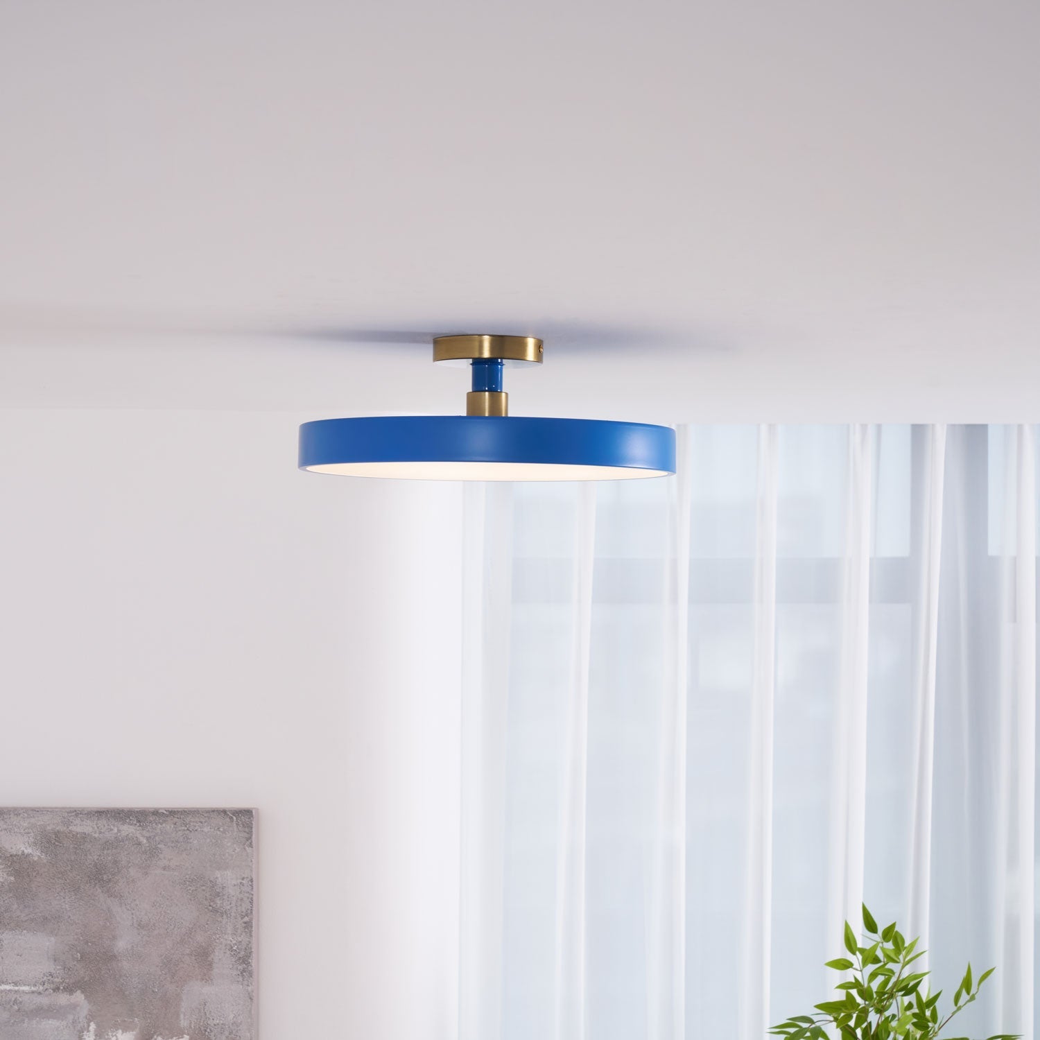 Isla Plafondlamp — Ronde Flush-Mount LED Plafonnière met Zwart Metalen Armatuur en Witte Diffuser | Ideaal voor Eetkamers, Kantoren en Moderne Interieurs | Verkrijgbaar in Zes Kleuren | Sansoti