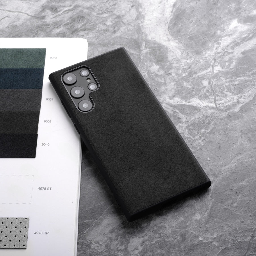Ekskluzywne etui na telefon Samsung Galaxy przypominające zamsz, z wygodnym uchwytem, amortyzacją wstrząsów i stylową ochroną | Sansoti