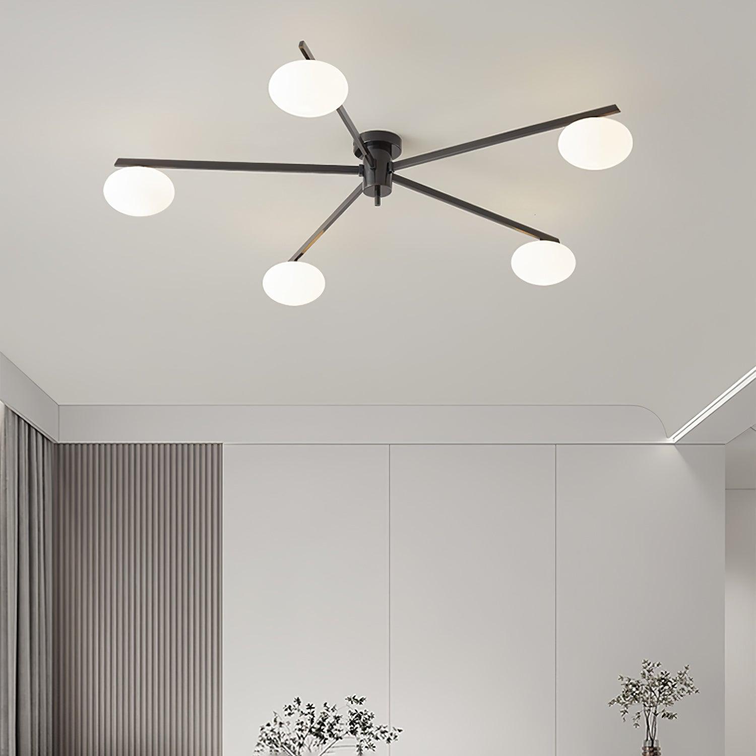 Plafondlamp met Ovale Glasbolletjes en Slanke Armen – Modern Laagprofieldesign voor Lage Plafonds in Zwart of Messing – G9 Fitting – 3-Kops, 5-Kops en 6-Kops Configuratie | Sansoti