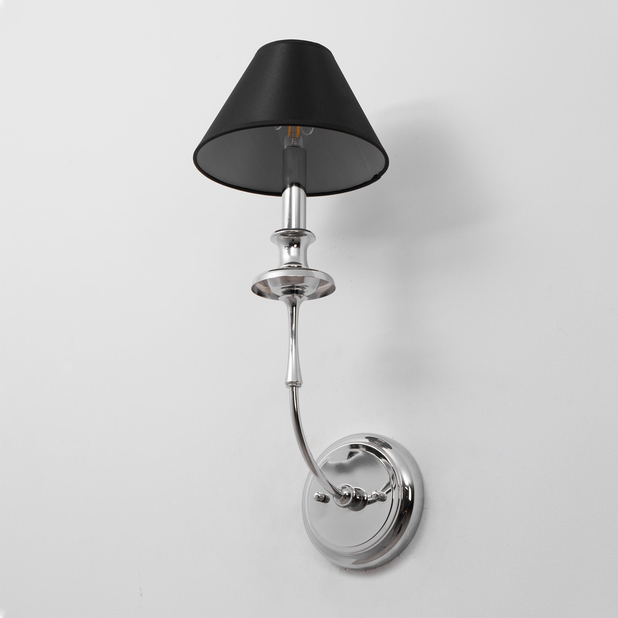 Applique Murale Moderne avec Abat-jour en Tissu Noir en Laiton, Nickel ou Noir – 1 ou 2 Points Lumineux Design | Restfield