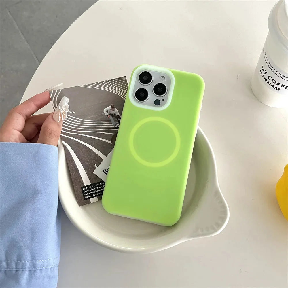 Silikonowe etui do iPhone’a z magnetycznym pierścieniem, obracane o 360°, odporne na wstrząsy, 12 kolorów, iPhone 15, 16, 17 | Sansoti