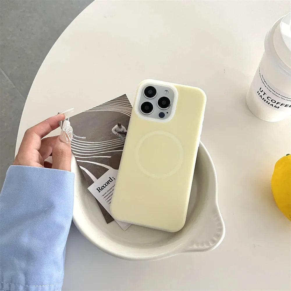 Silikonowe etui do iPhone’a z magnetycznym pierścieniem, obracane o 360°, odporne na wstrząsy, 12 kolorów, iPhone 15, 16, 17 | Sansoti