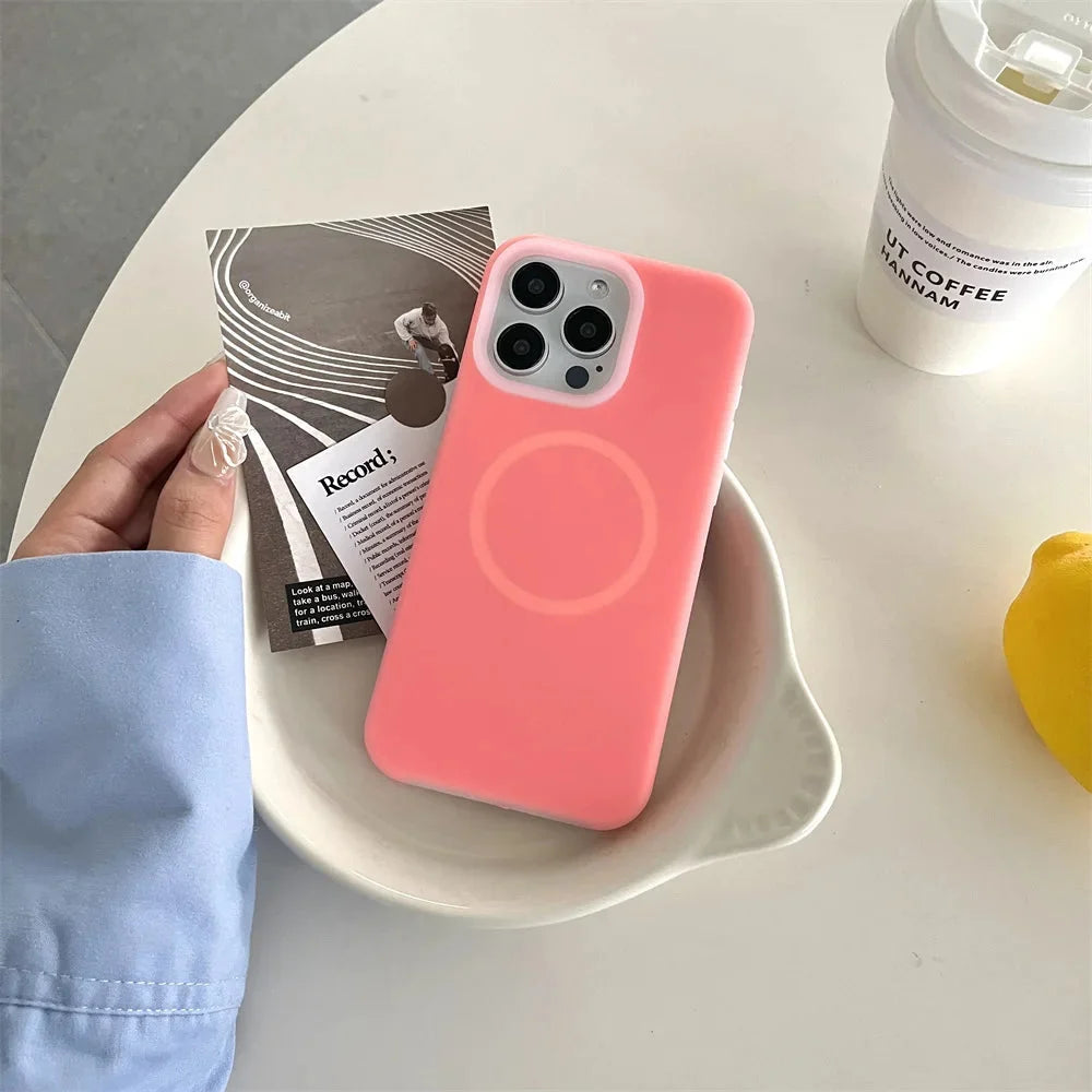 Silikonowe etui do iPhone’a z magnetycznym pierścieniem, obracane o 360°, odporne na wstrząsy, 12 kolorów, iPhone 15, 16, 17 | Sansoti