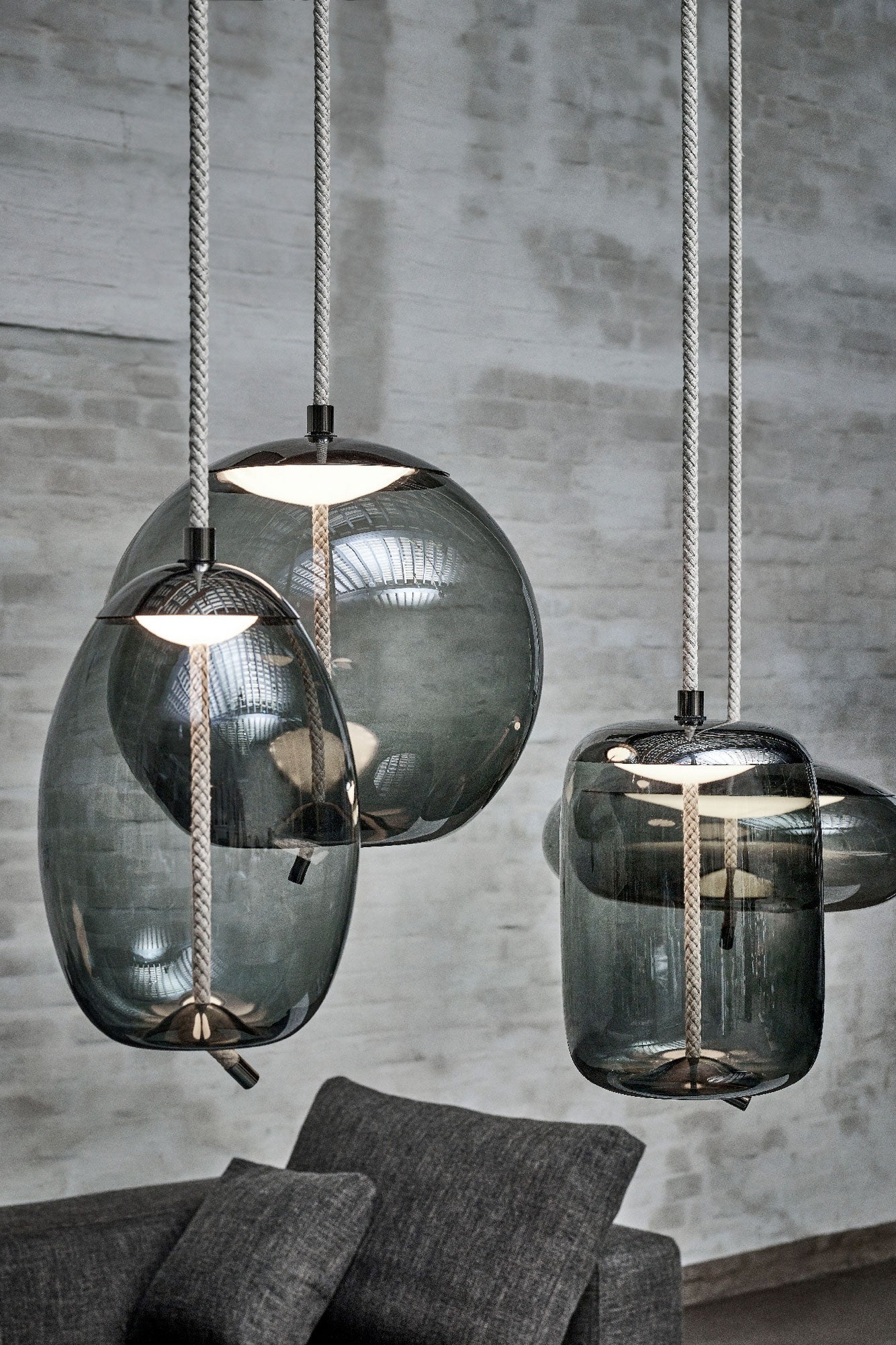 Handgeblazen Glazen Hanglamp Modern Design – Glas en Metaal – Instelbare Kabel 150cm – Geïntegreerde LED – 4 Modellen & Kleuropties | Sansoti