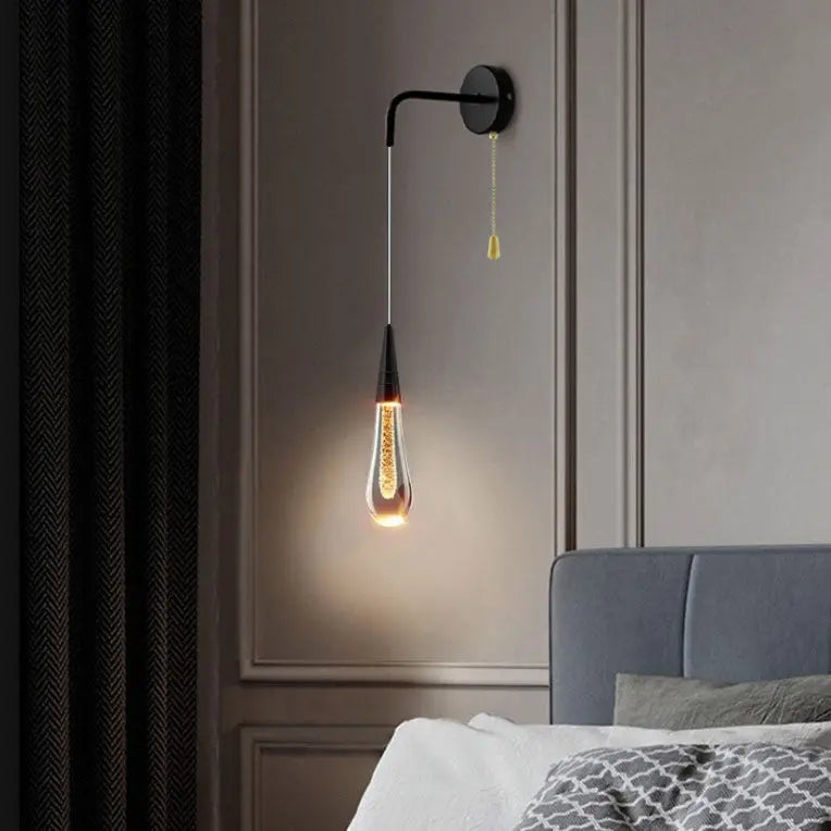Glazen Druppelvormige Wandlamp LED met Metalen Montuur – Moderne Glas-Metaal Wandverlichting voor Slaapkamer, Woonkamer en Gang – Verstelbare Lichtkleur Warm Wit Neutraal Koel Wit | Sansoti
