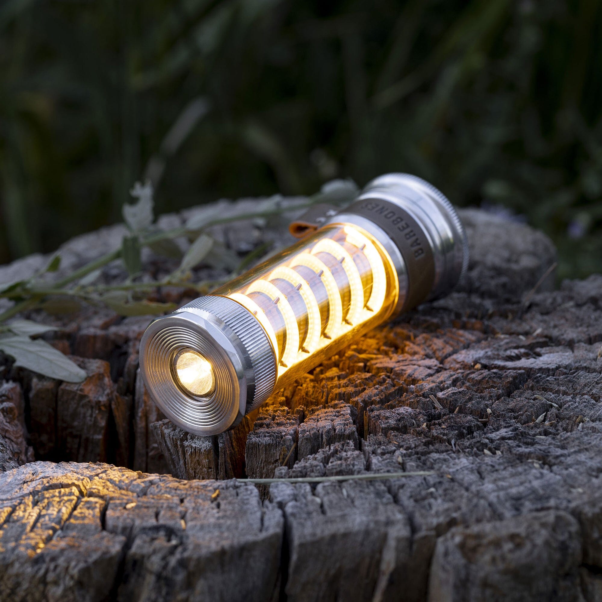 Multifunctionele LED-Lantaarn met USB-C-Oplading en 7 Lichtmodi – Compacte Campinglamp en Zaklamp in Één – Oplaadbaar – Met Draagkoord – Ideaal voor Outdoor, Kamperen en Noodgevallen | Sansoti