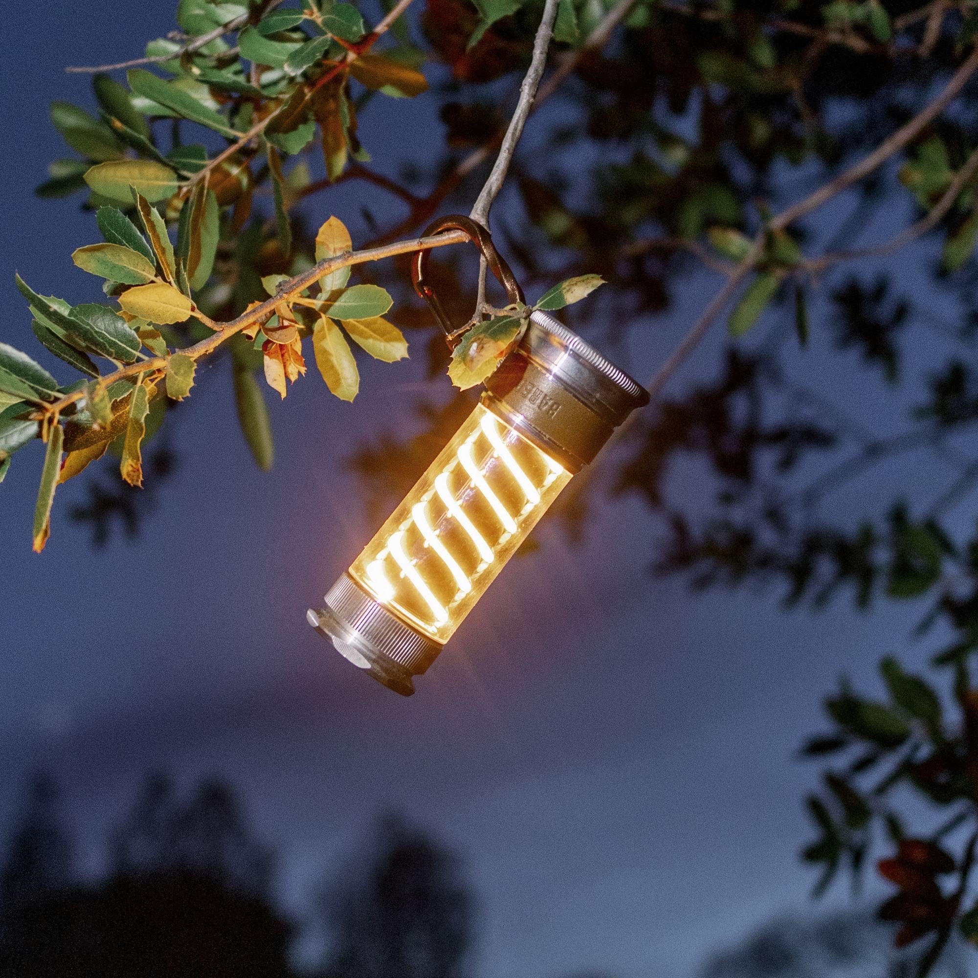 Multifunctionele LED-Lantaarn met USB-C-Oplading en 7 Lichtmodi – Compacte Campinglamp en Zaklamp in Één – Oplaadbaar – Met Draagkoord – Ideaal voor Outdoor, Kamperen en Noodgevallen | Sansoti
