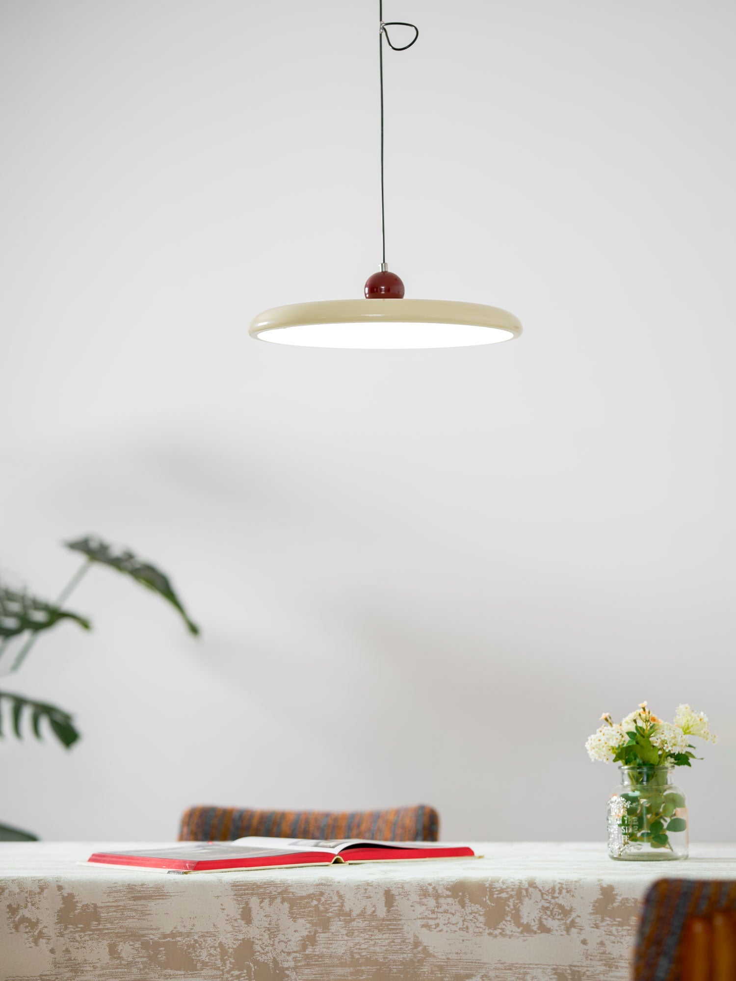 Mid-Century Swing Hanglamp — Kinetisch Design met Zwevende Schijf & Contragewicht | Verstelbare Armlamp voor Moderne Eetkamers en Creatieve Werkruimtes | Integrale LED | Sansoti