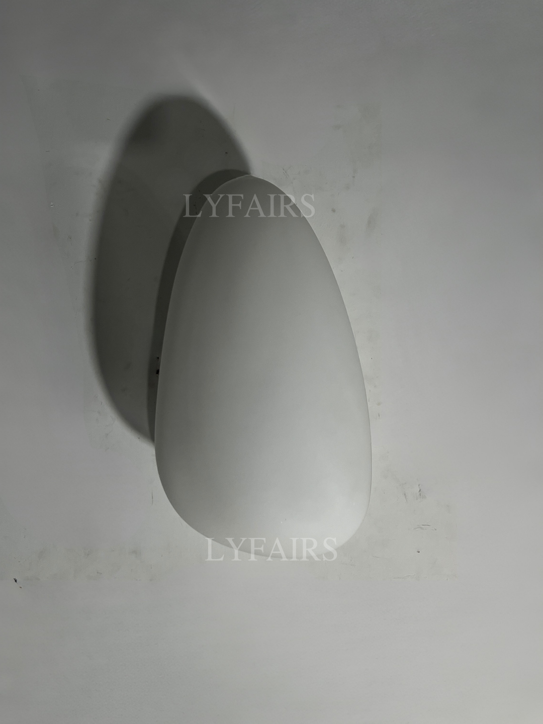 Moderne Glazen Wandlamp met Sfeervolle Ovale Kap – Stijlvolle Minimalistische Verlichting voor Hal Slaapkamer Woonkamer | Sansoti